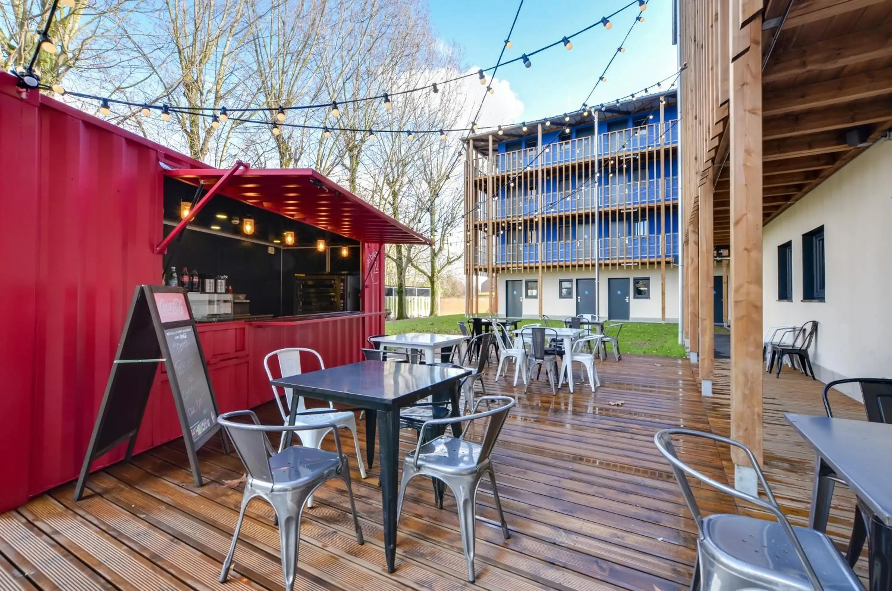 Property building in Eklo Hotels Lille Property building in Eklo Hotels Lille