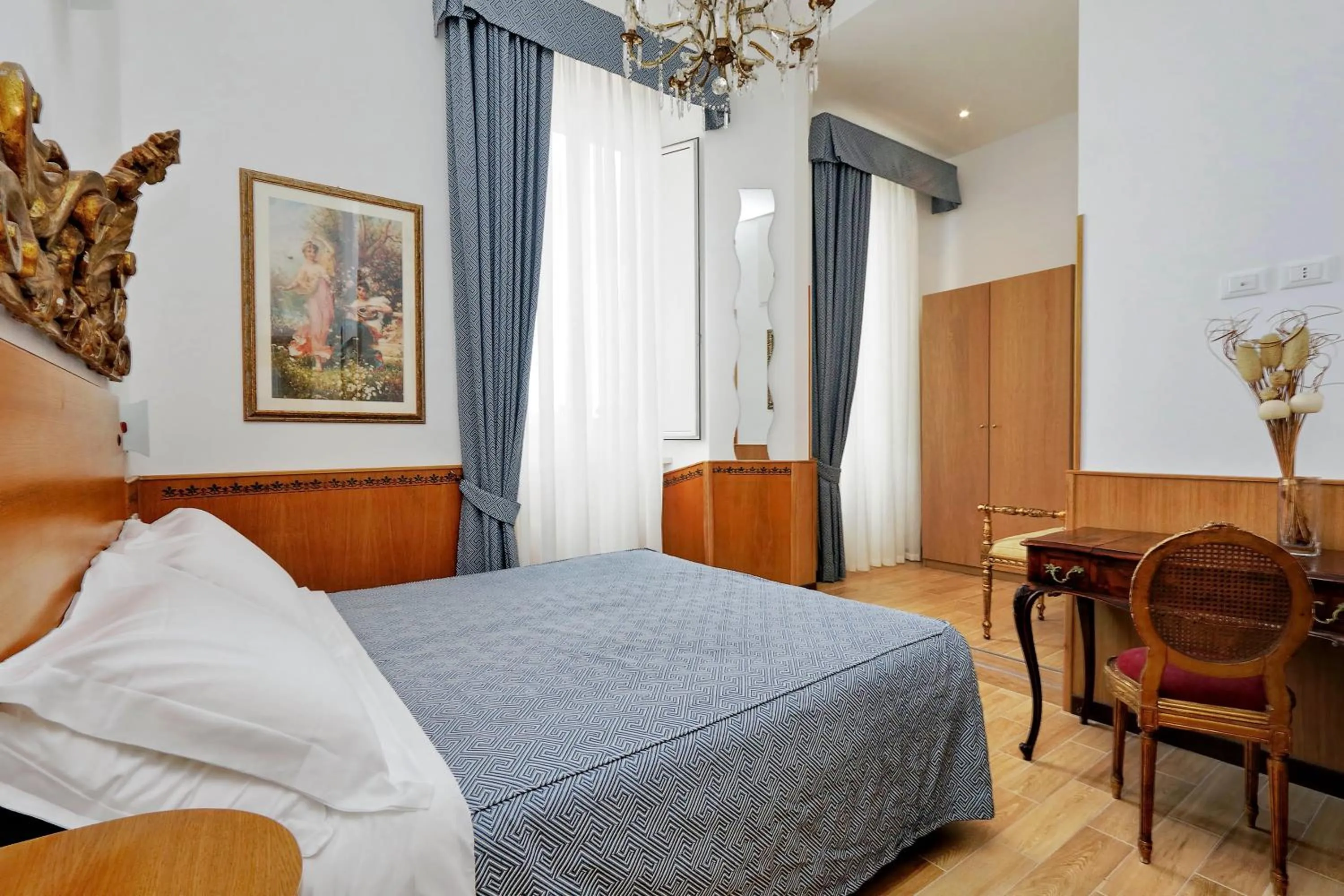 Bedroom, Bed in Sonnino Suite