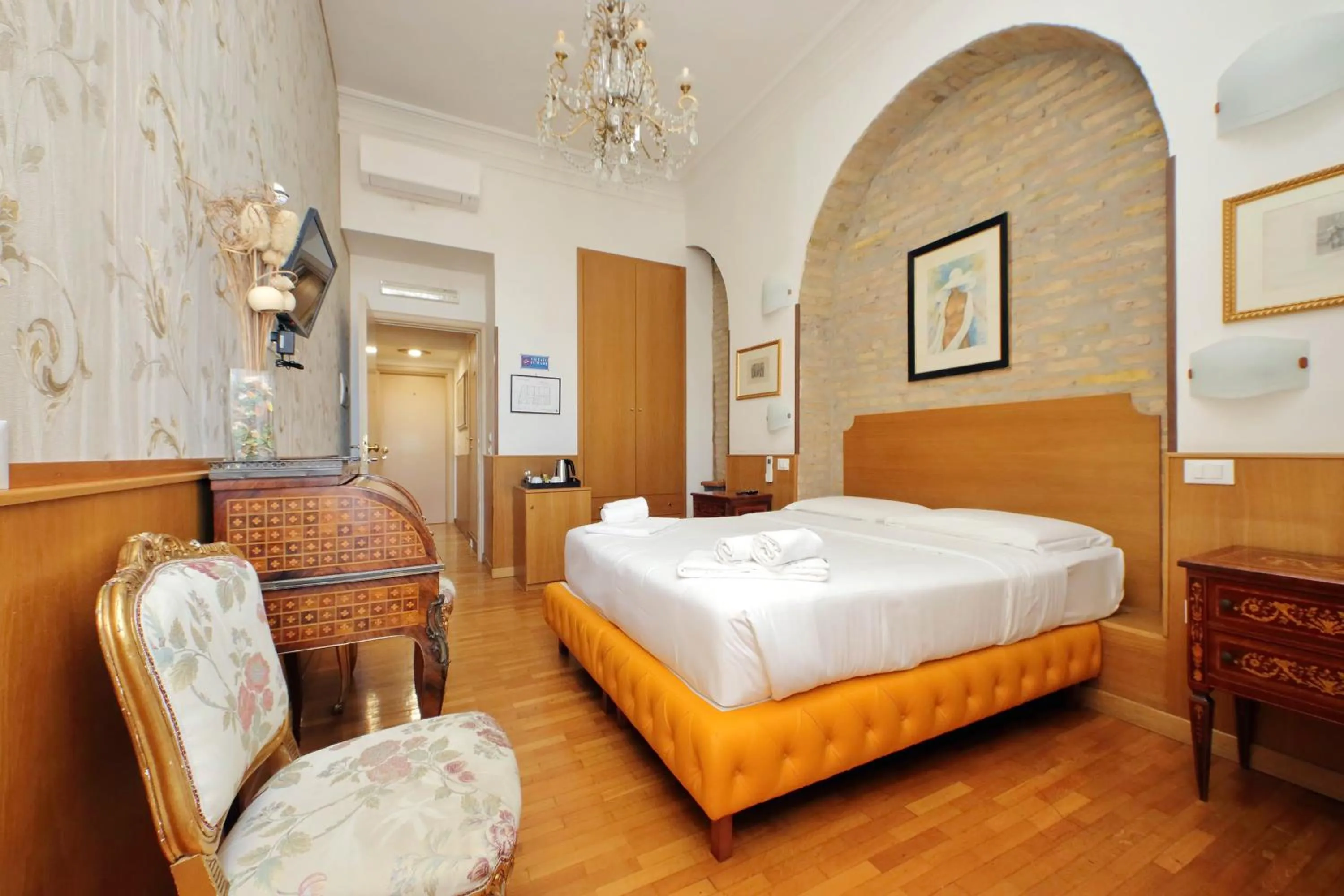 Bed in Sonnino Suite