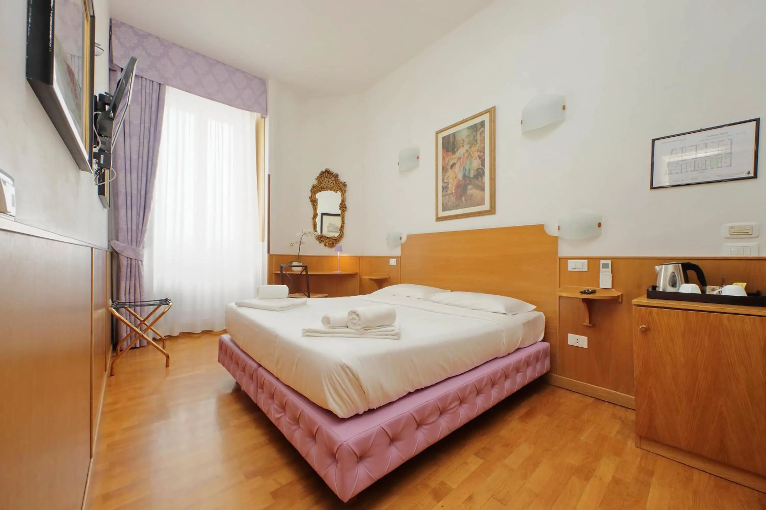 Bed in Sonnino Suite