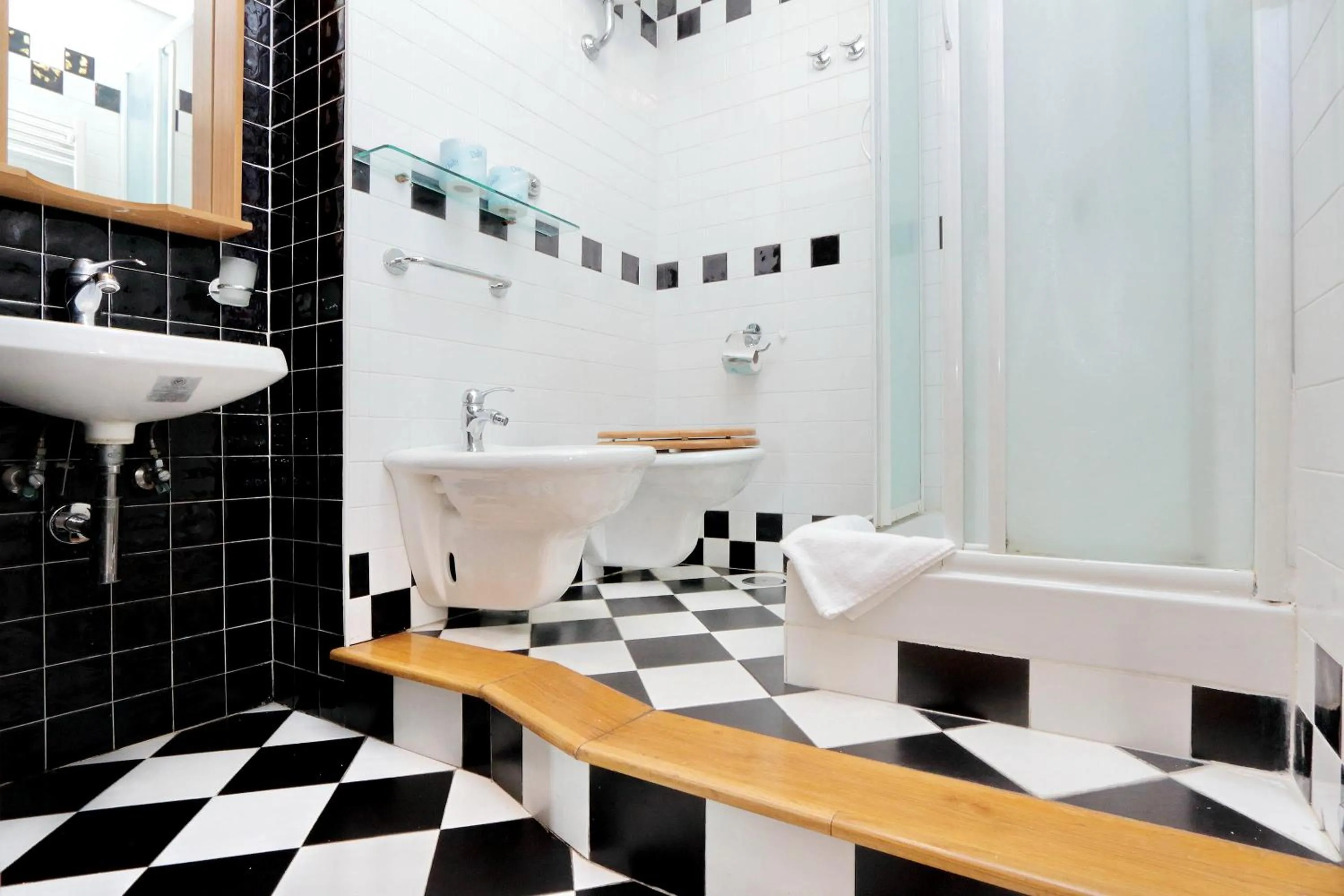 Bathroom in Sonnino Suite