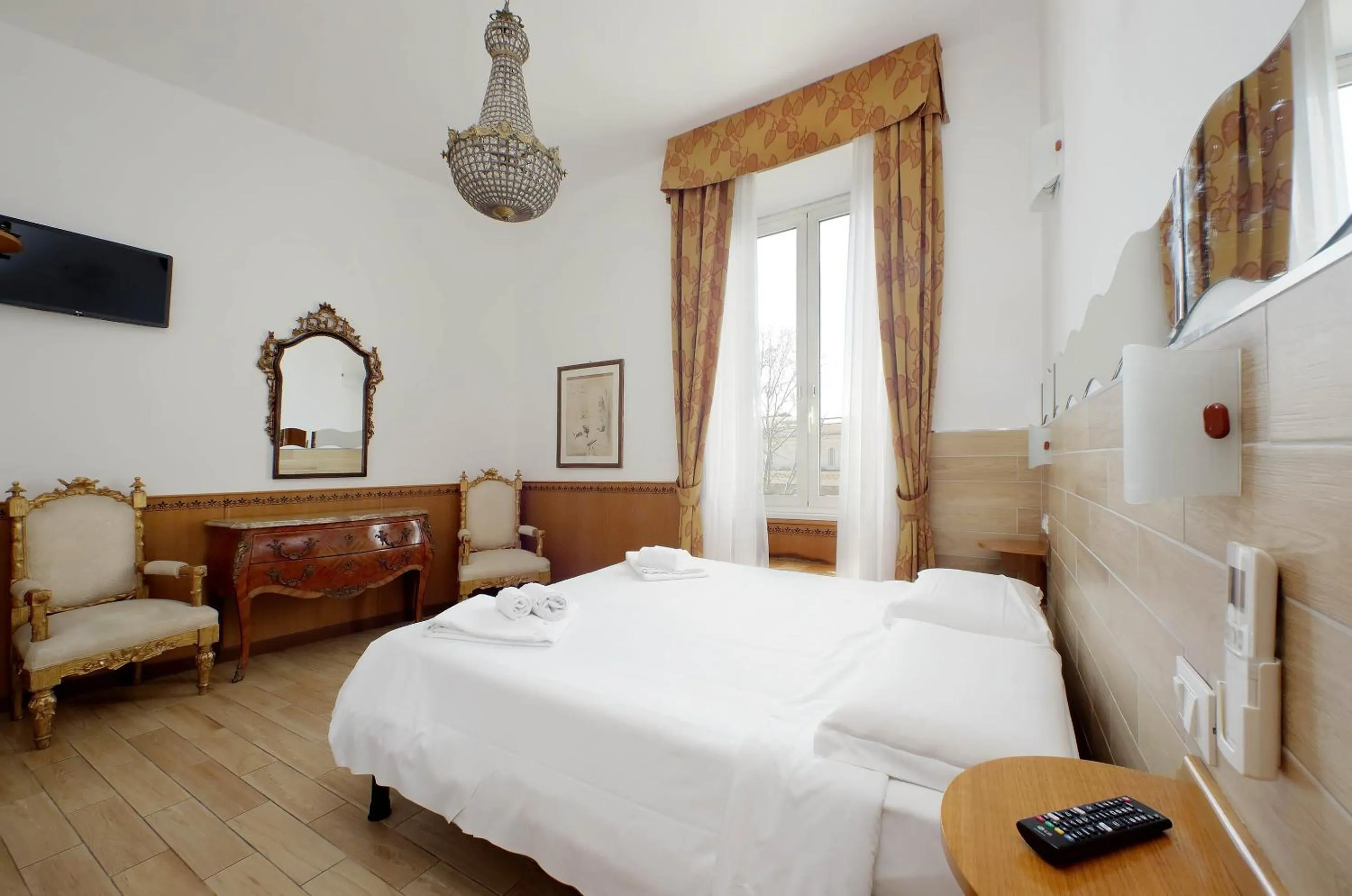 Bed in Sonnino Suite