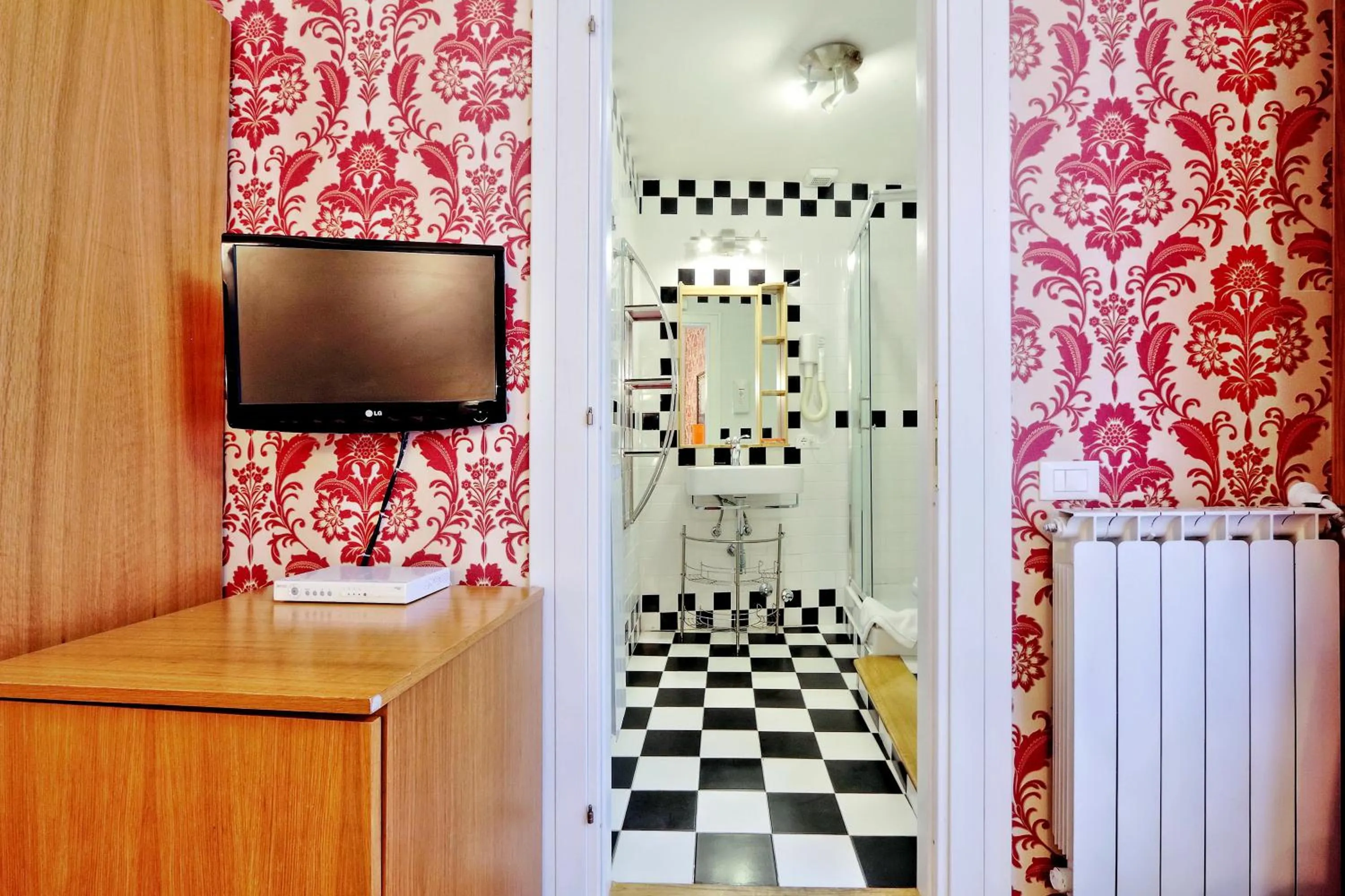 Bathroom in Sonnino Suite