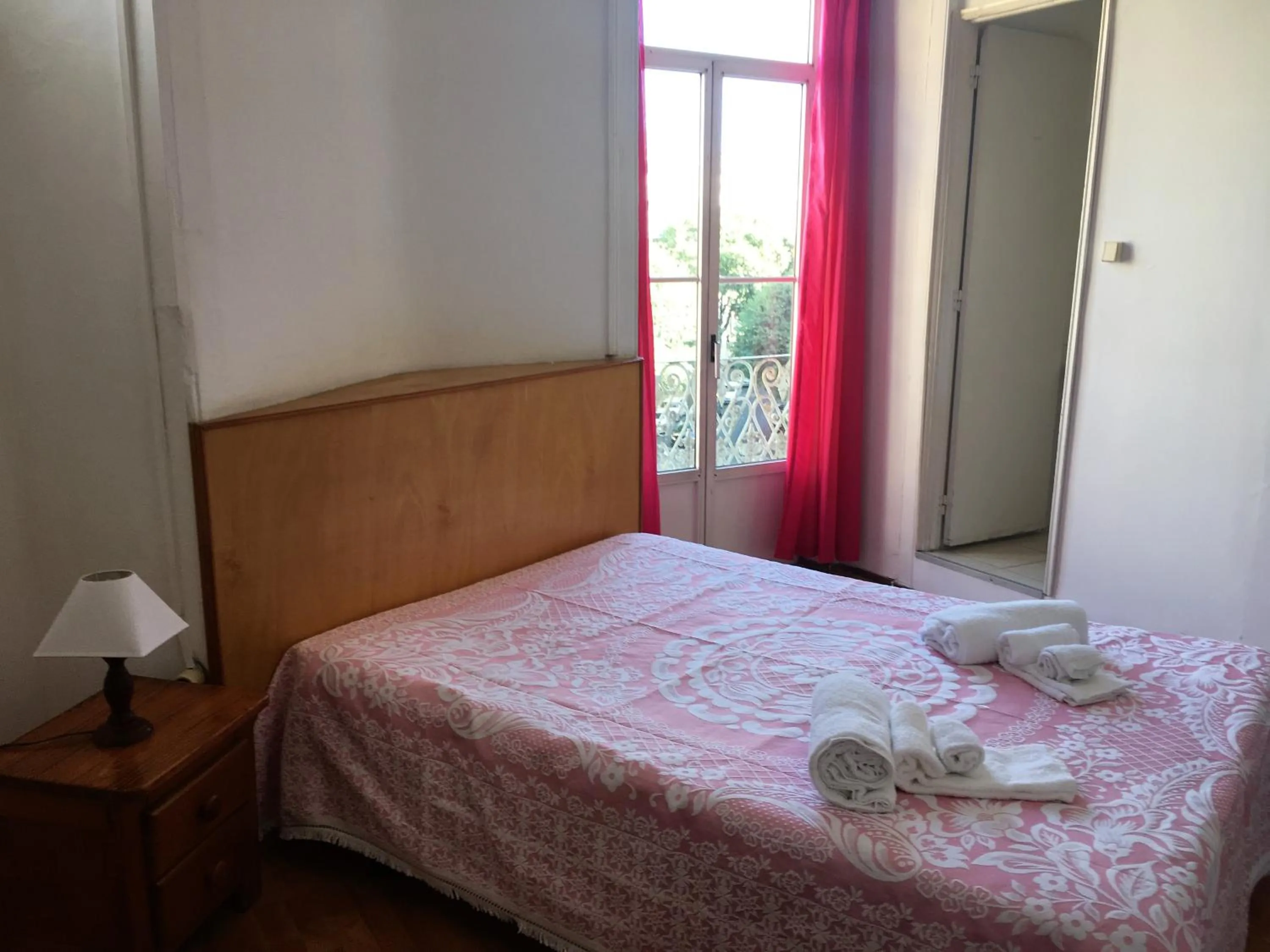 Bed in Residencia Whitelove