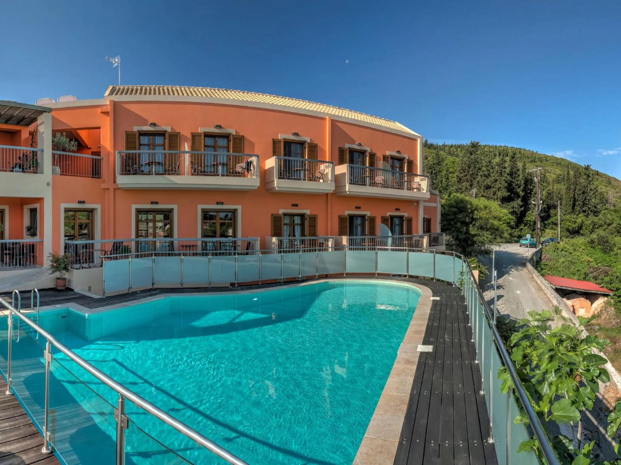 Area and facilities in Fiscardo Bay Hotel