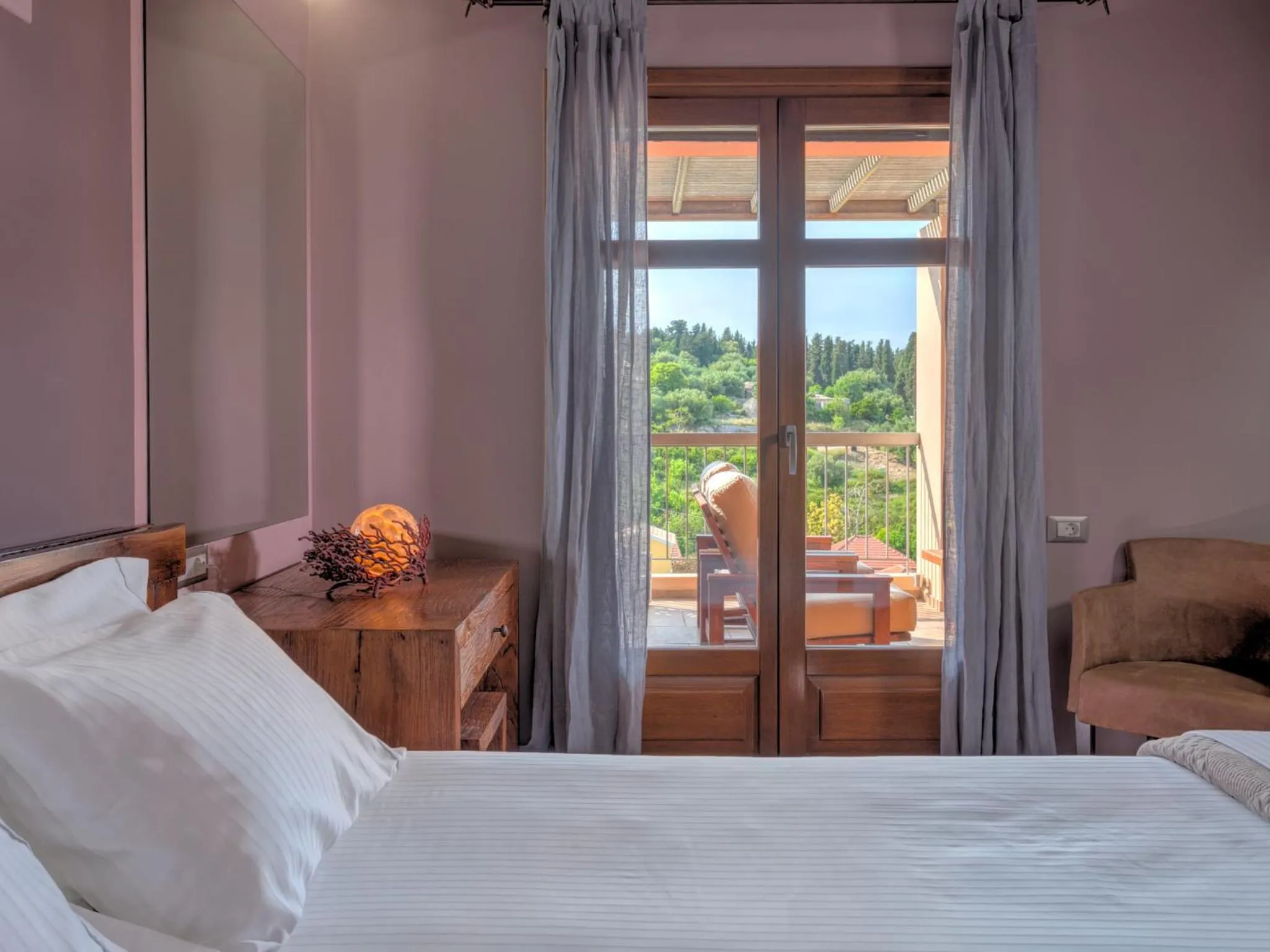 Bedroom, Bed in Fiscardo Bay Hotel