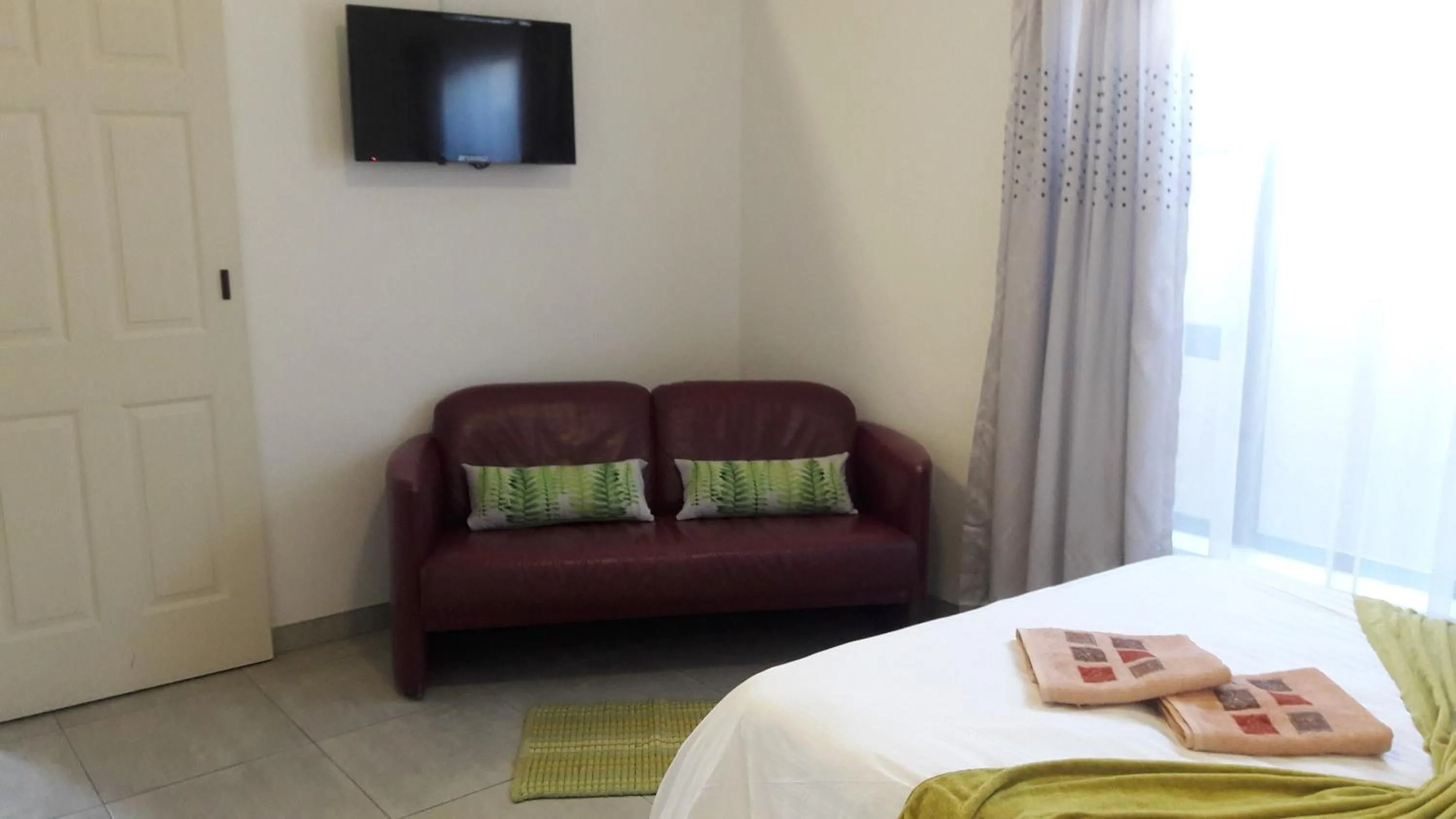 Decorative detail, Bed in Self-catering Studio, Unit 6 on Krupp