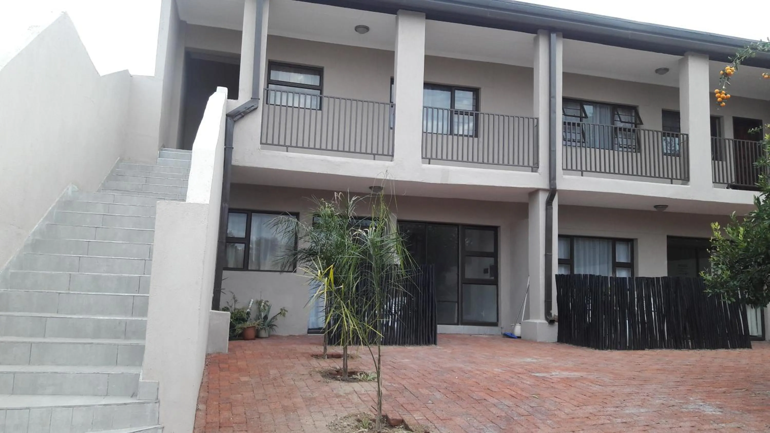 Self-catering Studio, Unit 6 on Krupp