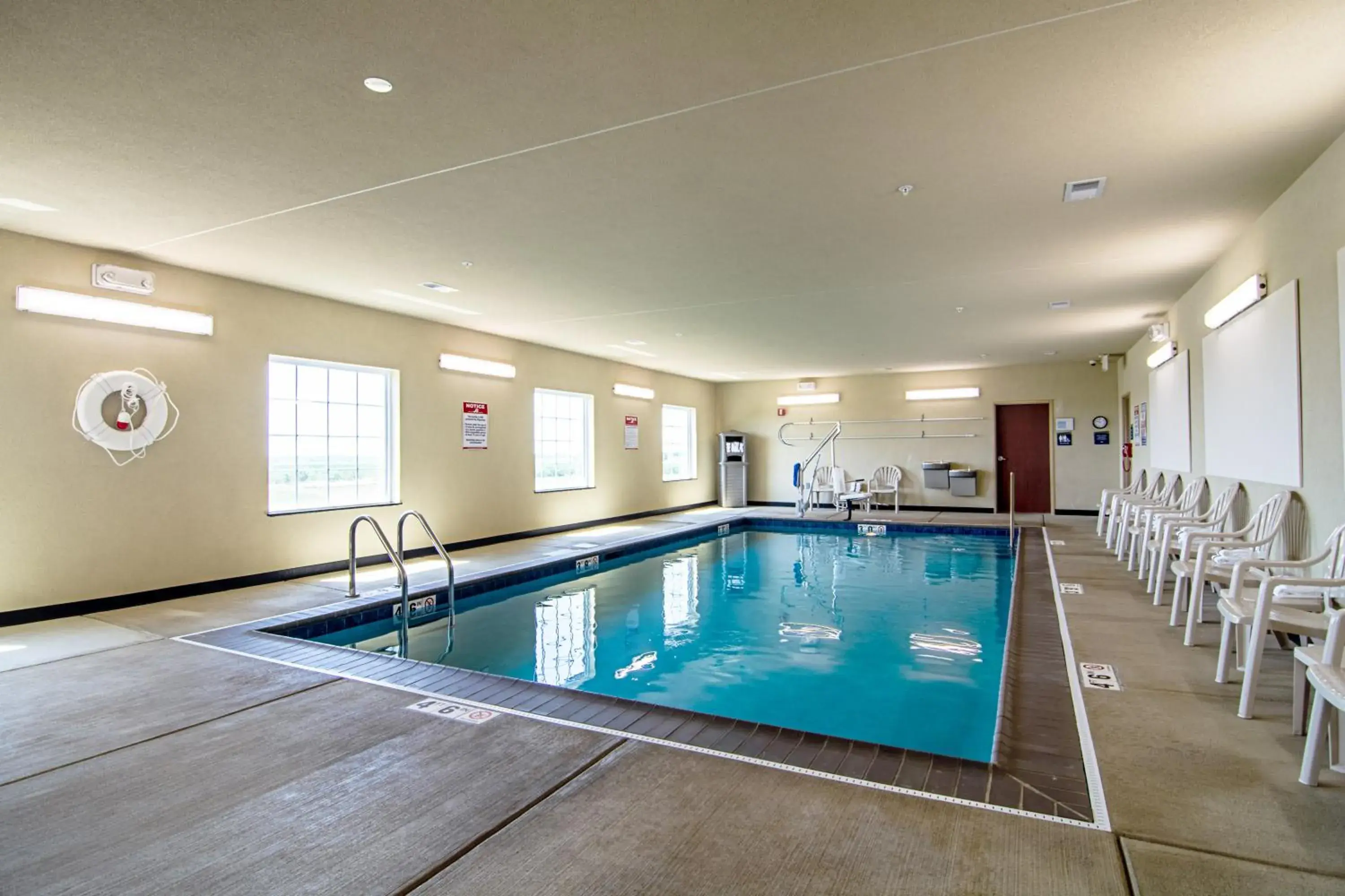 Swimming pool in Cobblestone Hotel & Suites - Paxton Swimming pool in Cobblestone Hotel & Suites - Paxton