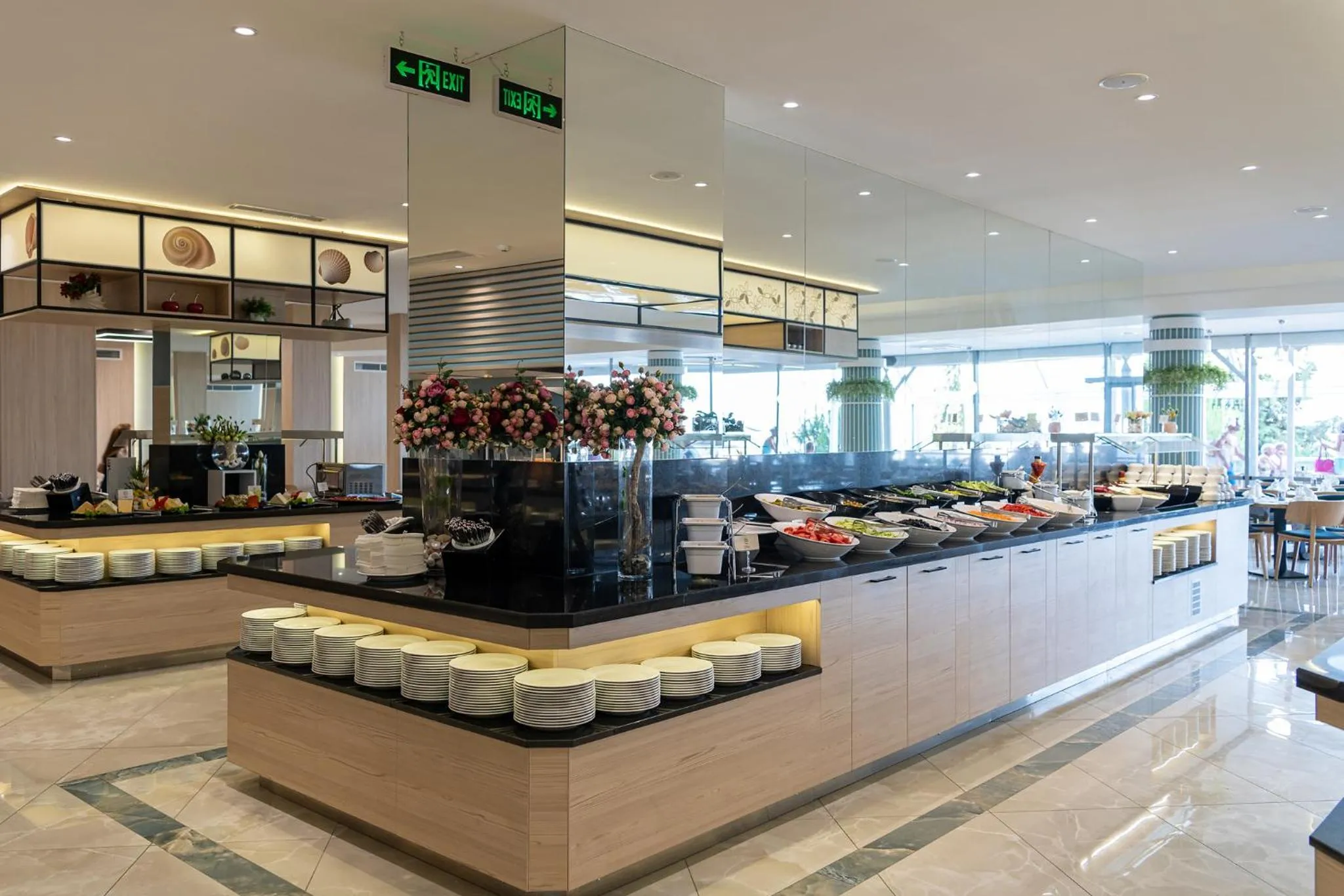 Restaurant/places to eat in Hotel Neptun Beach