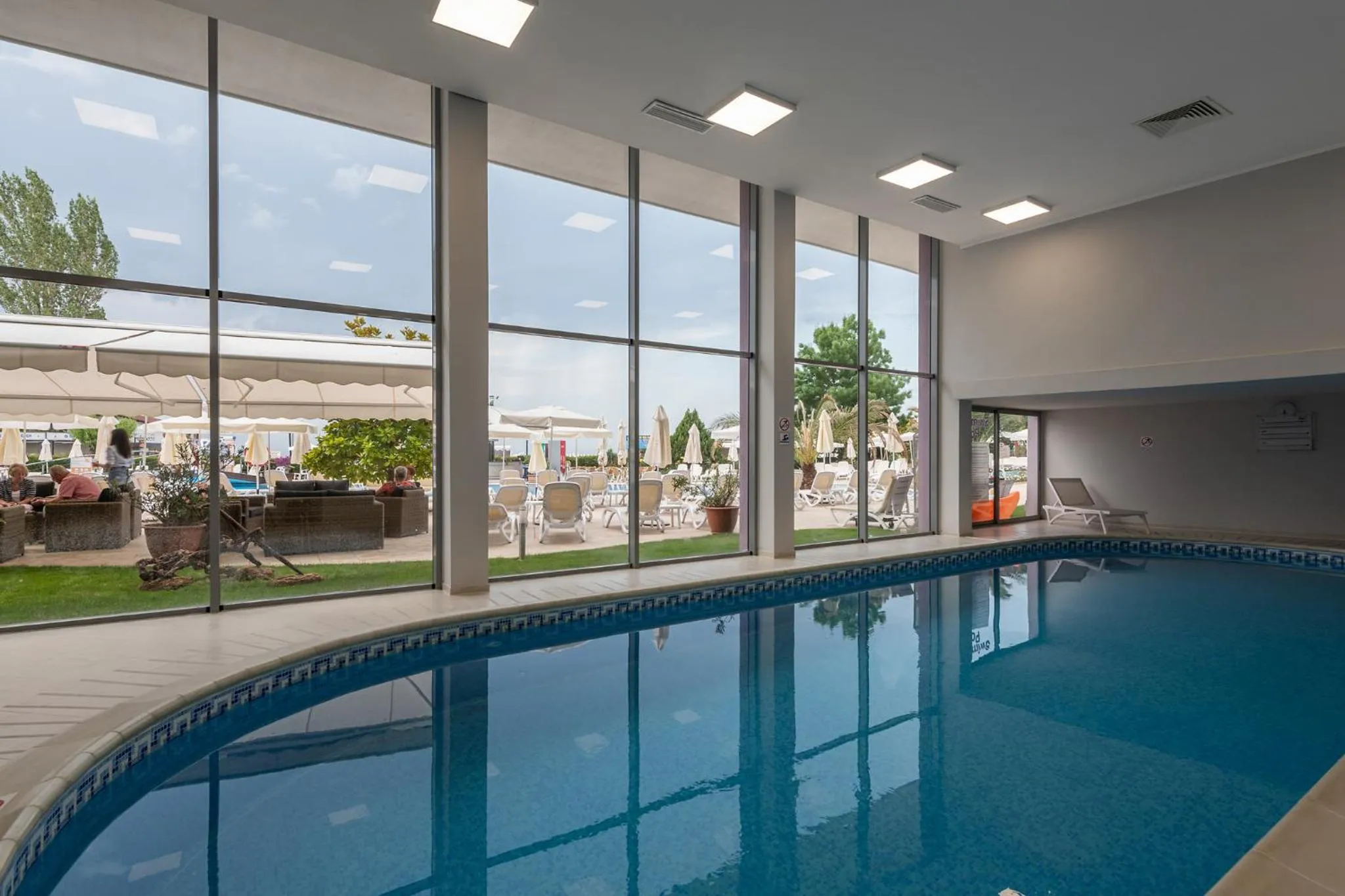 Swimming pool in Hotel Neptun Beach