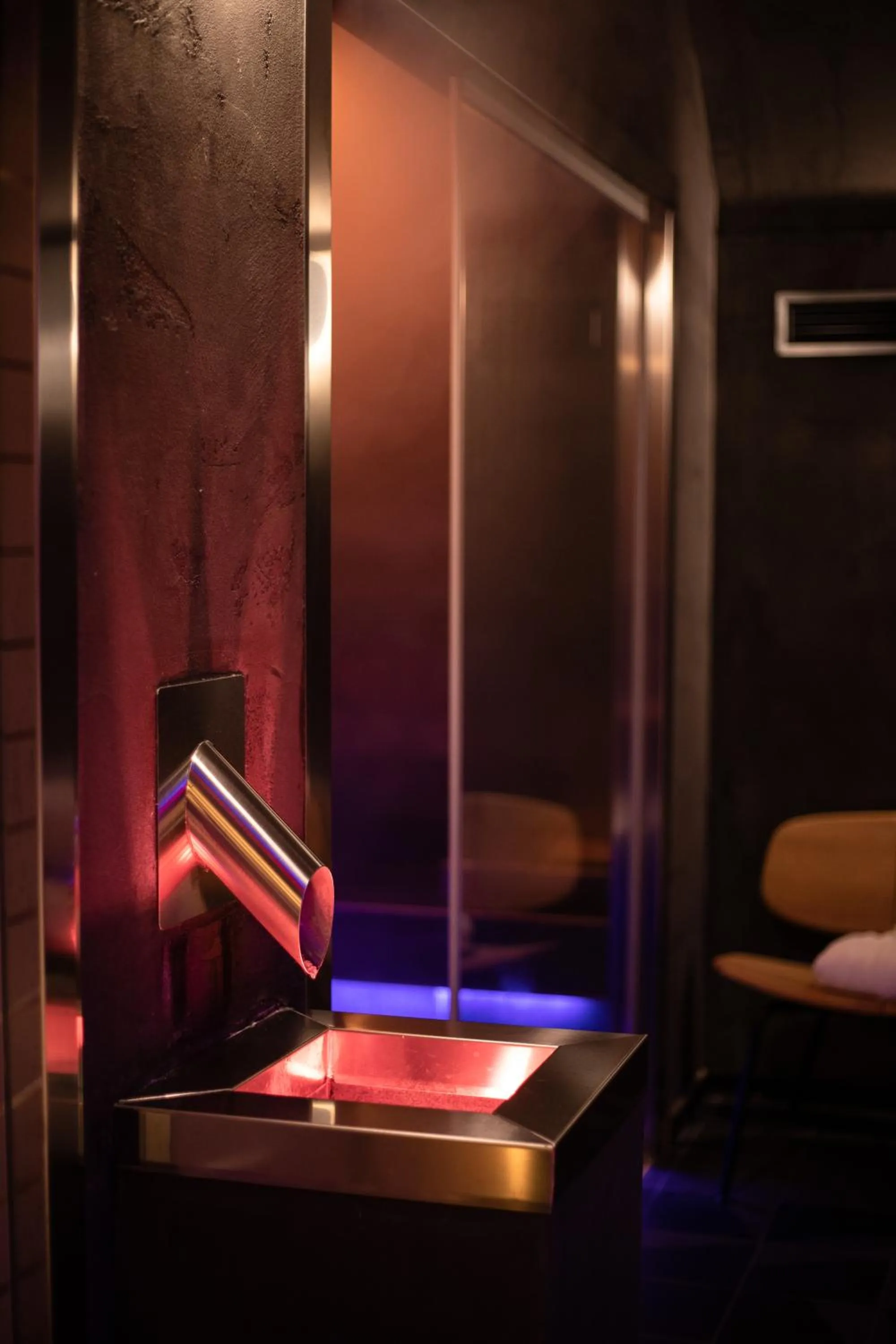 Spa and wellness centre/facilities in De Bonart Naples, Curio Collection By Hilton