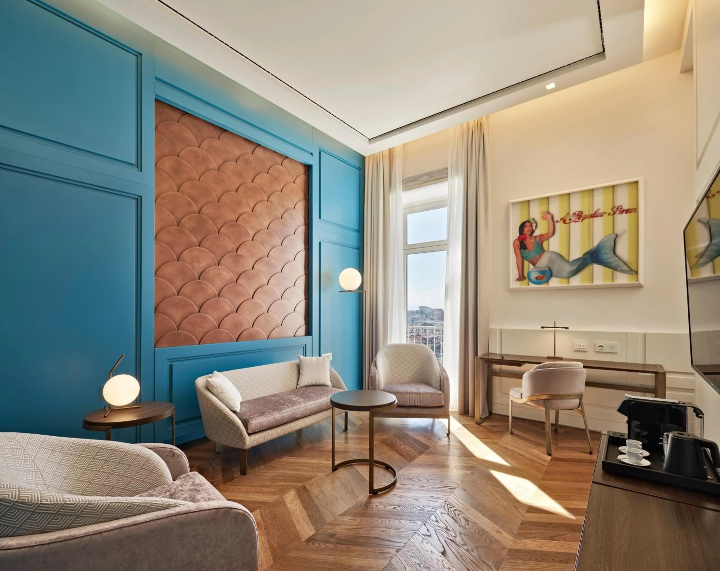 Bedroom in De Bonart Naples, Curio Collection By Hilton