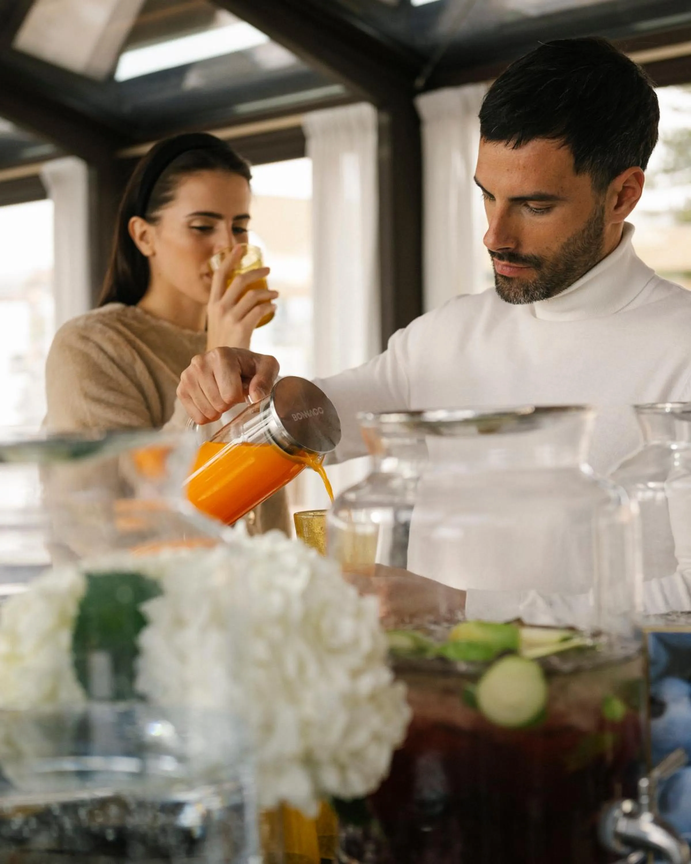 Breakfast in De Bonart Naples, Curio Collection By Hilton