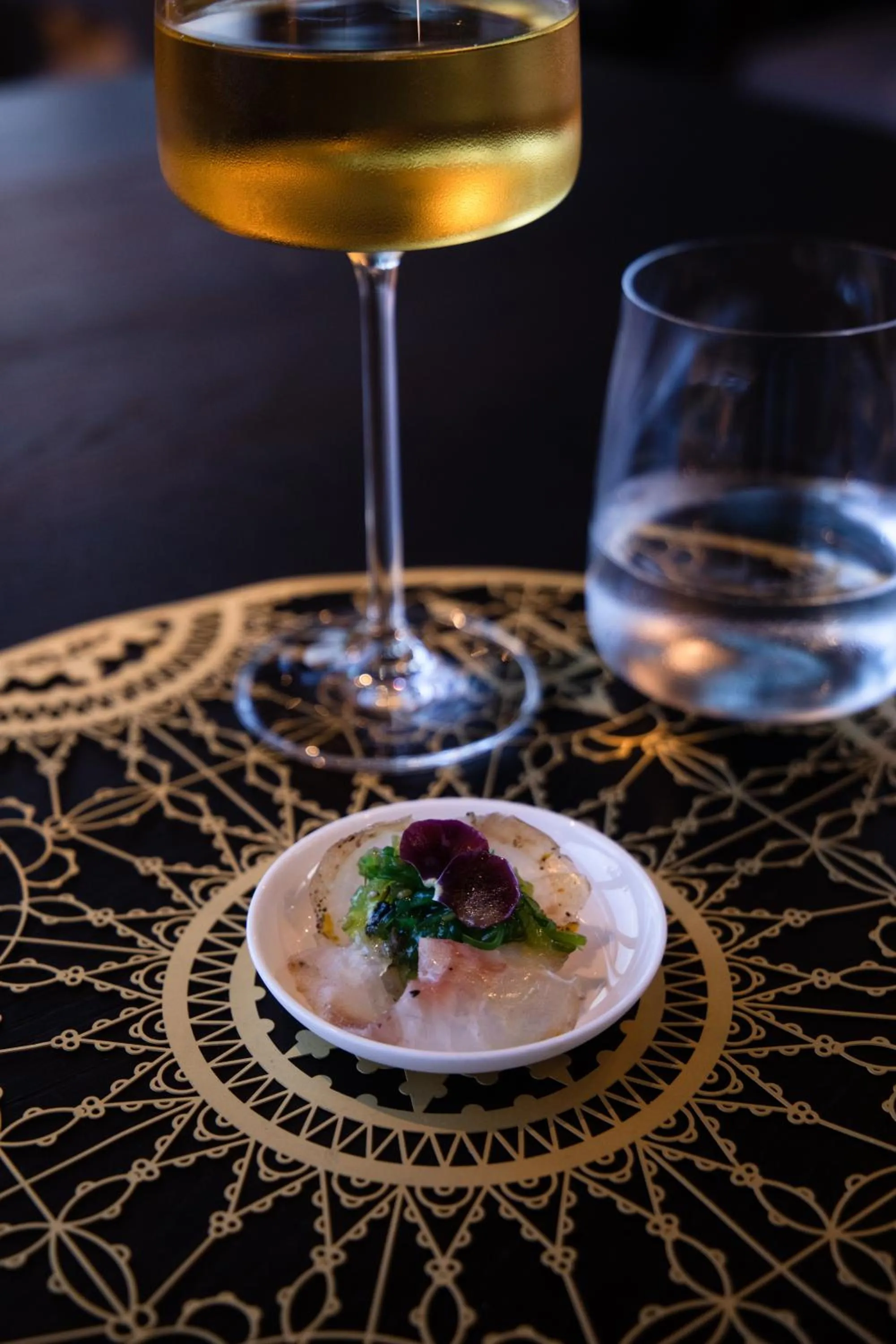 Restaurant/places to eat in De Bonart Naples, Curio Collection By Hilton