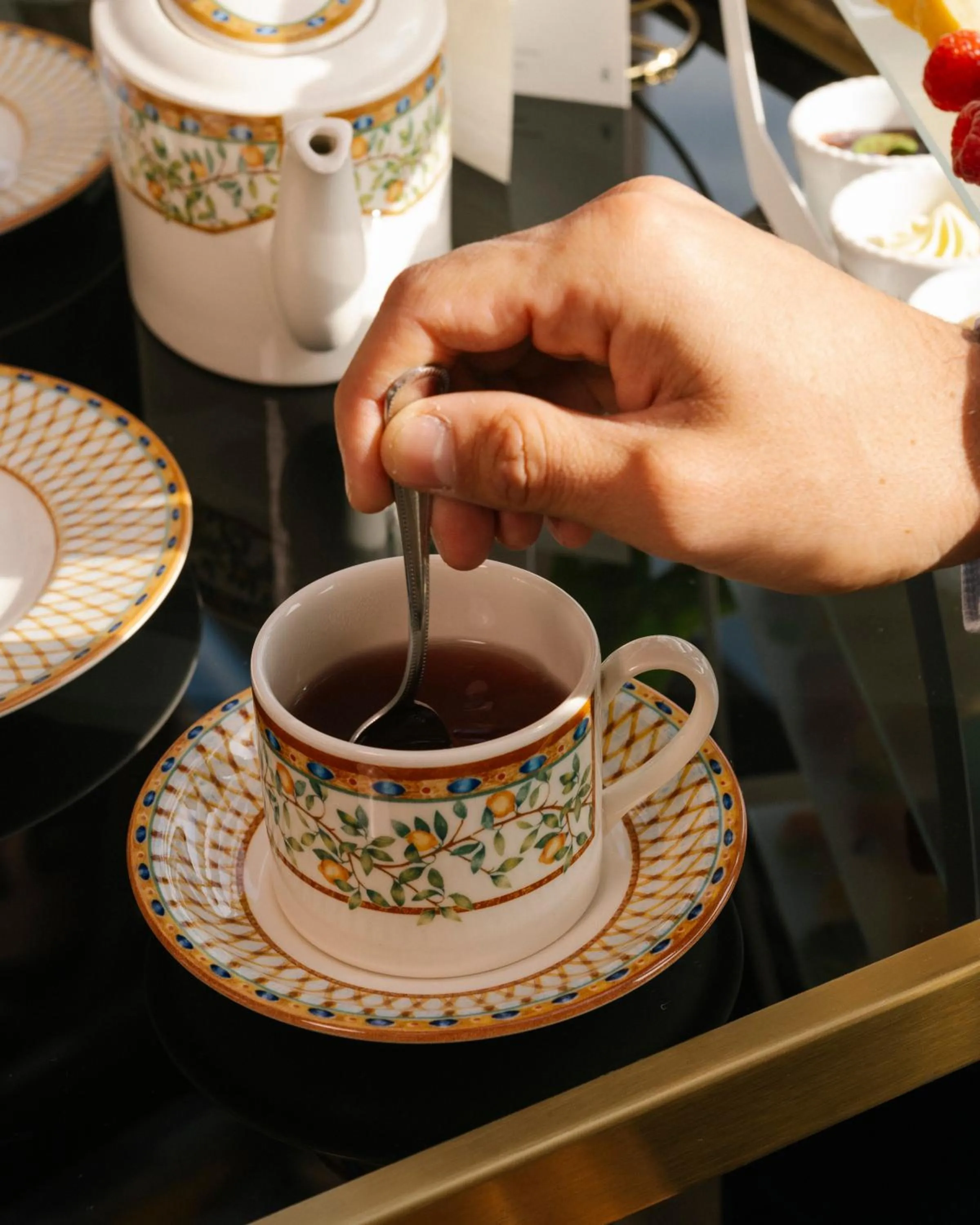 Restaurant/places to eat in De Bonart Naples, Curio Collection By Hilton