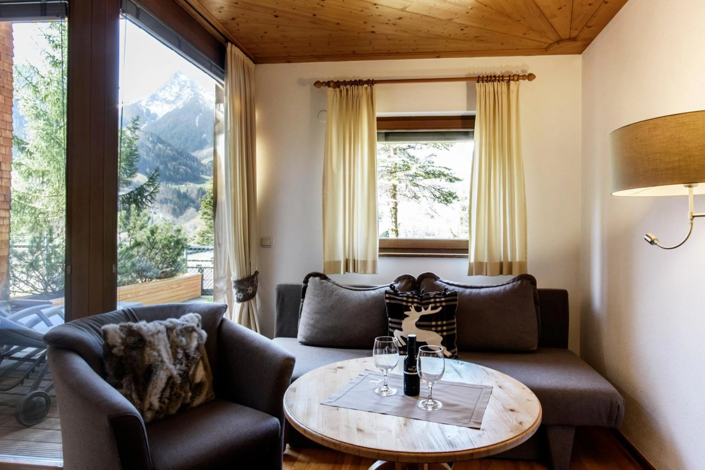 Superior Two-Bedroom Apartment in Aktiv & Spa Hotel Alpenrose