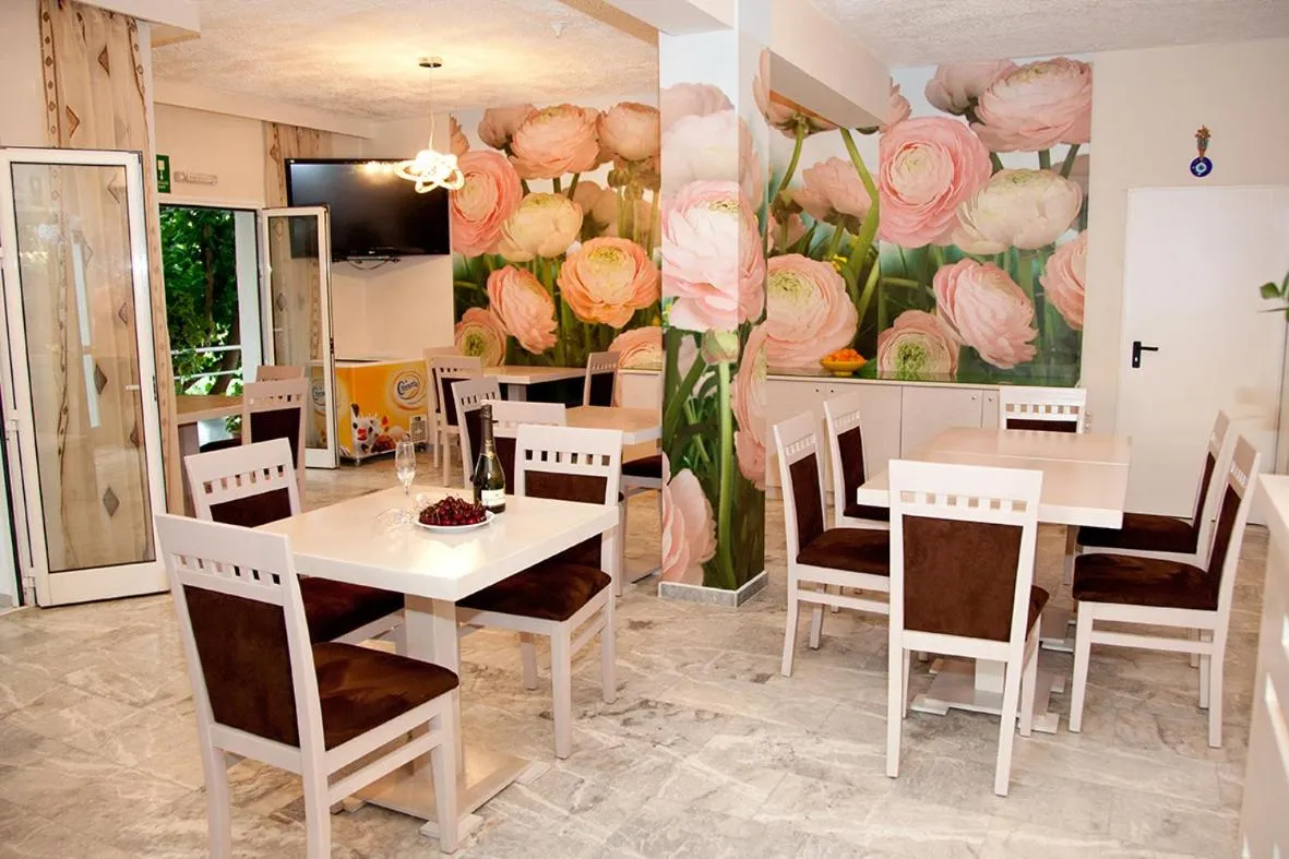 Restaurant/places to eat in Anatoli Beach Hotel