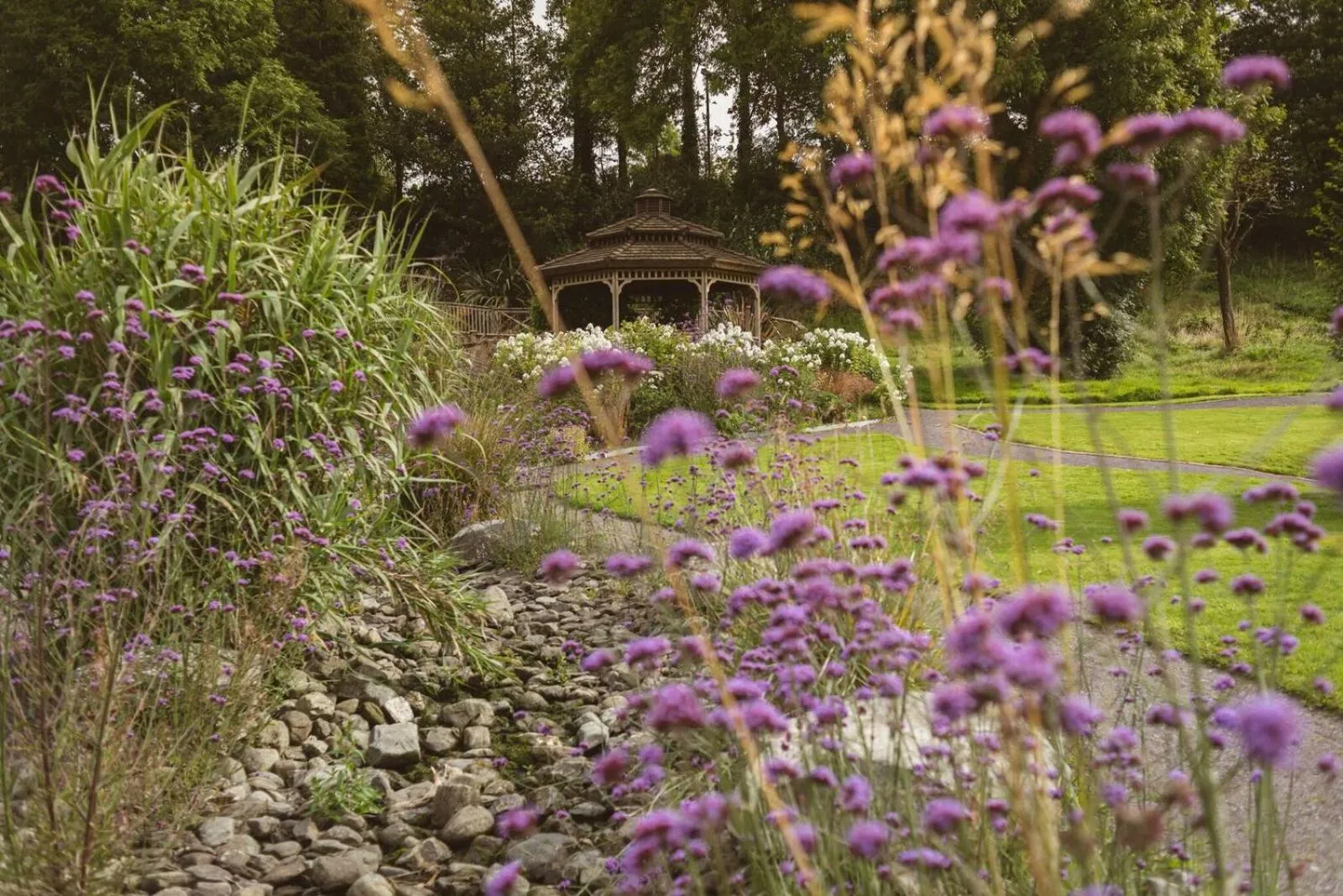 Garden in Fernhill House Hotel & Gardens
