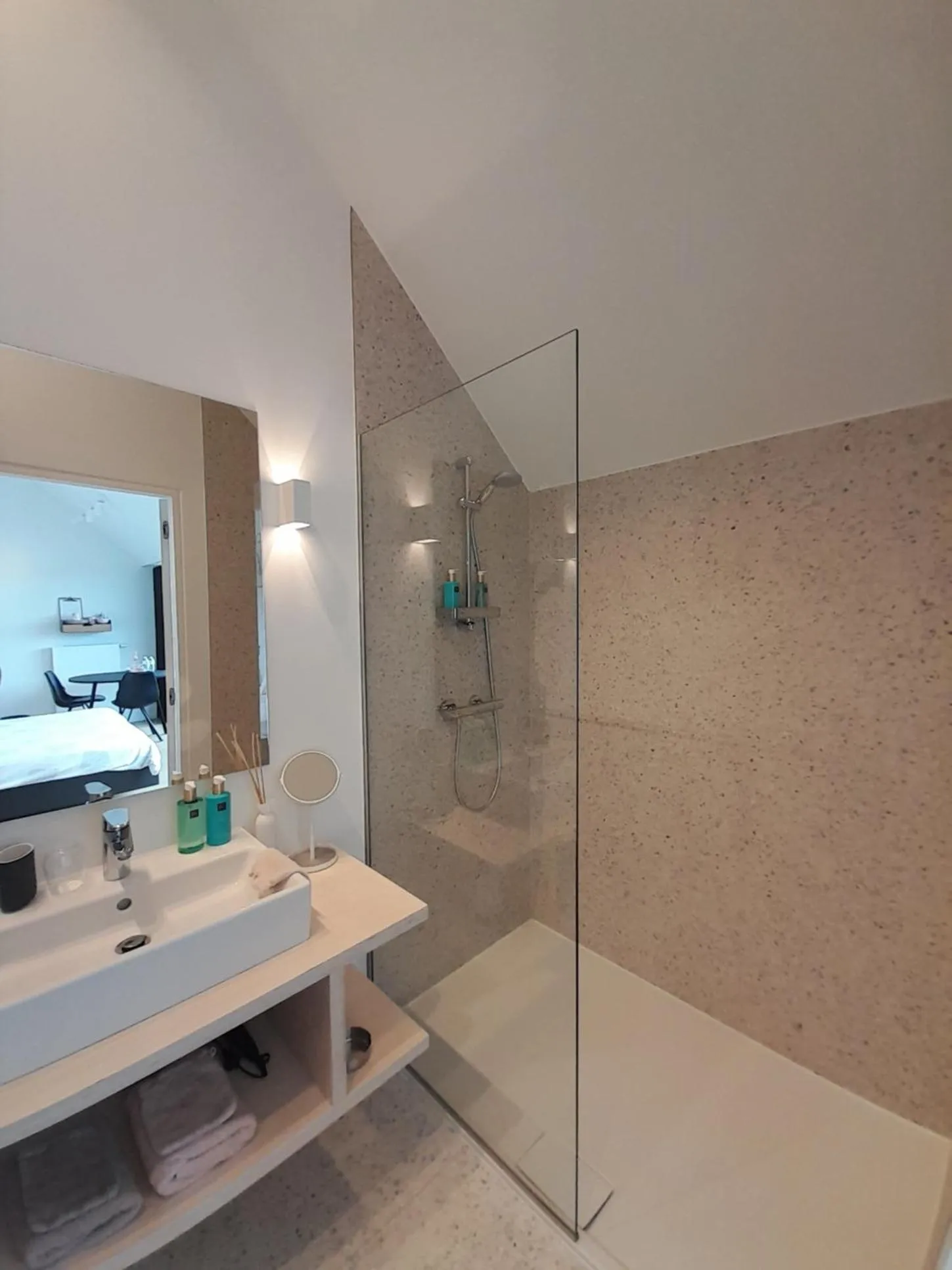 Shower in B&B De Stuifduinen