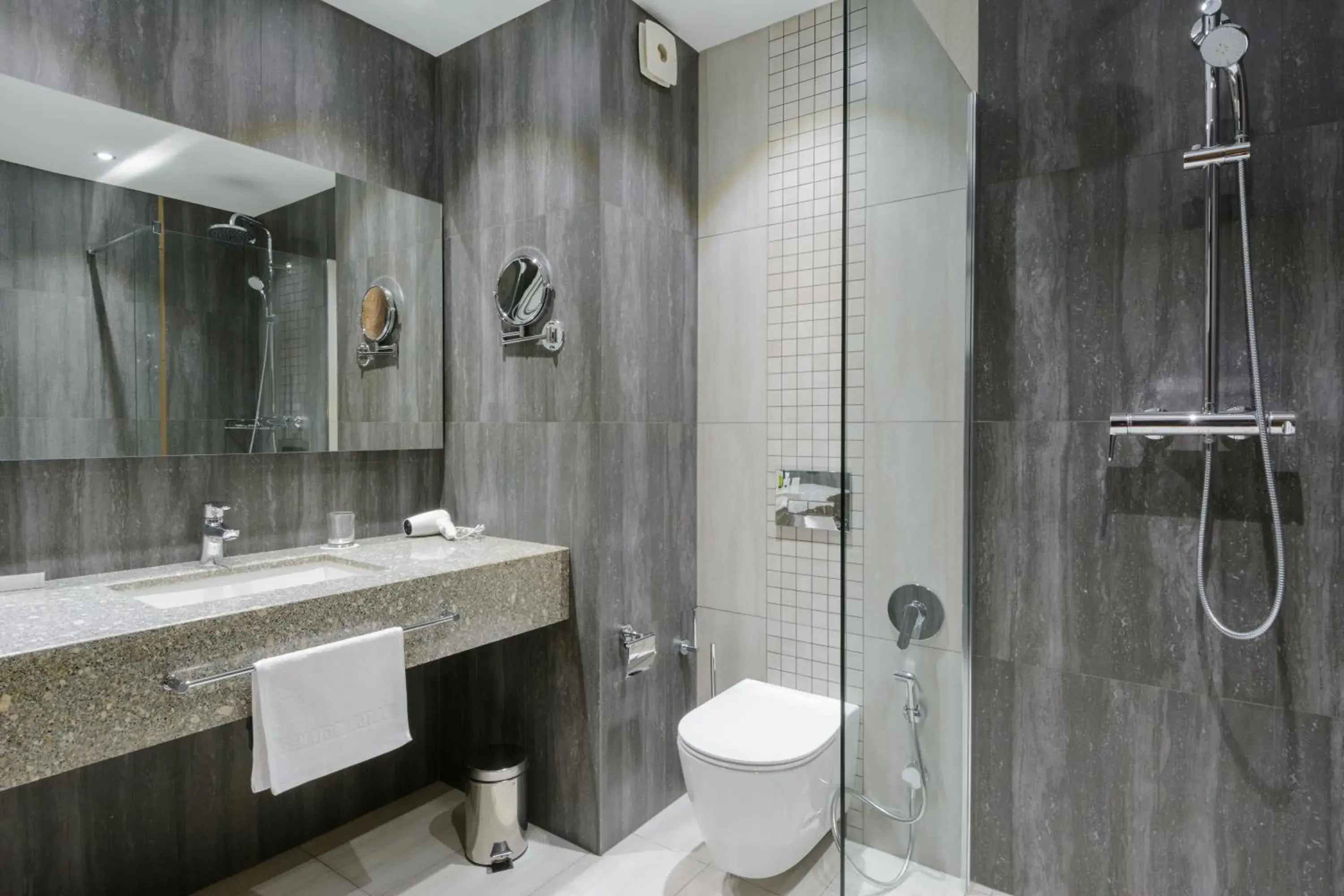 Standard Double Room in Hotel Senator Standard Double Room in Hotel Senator