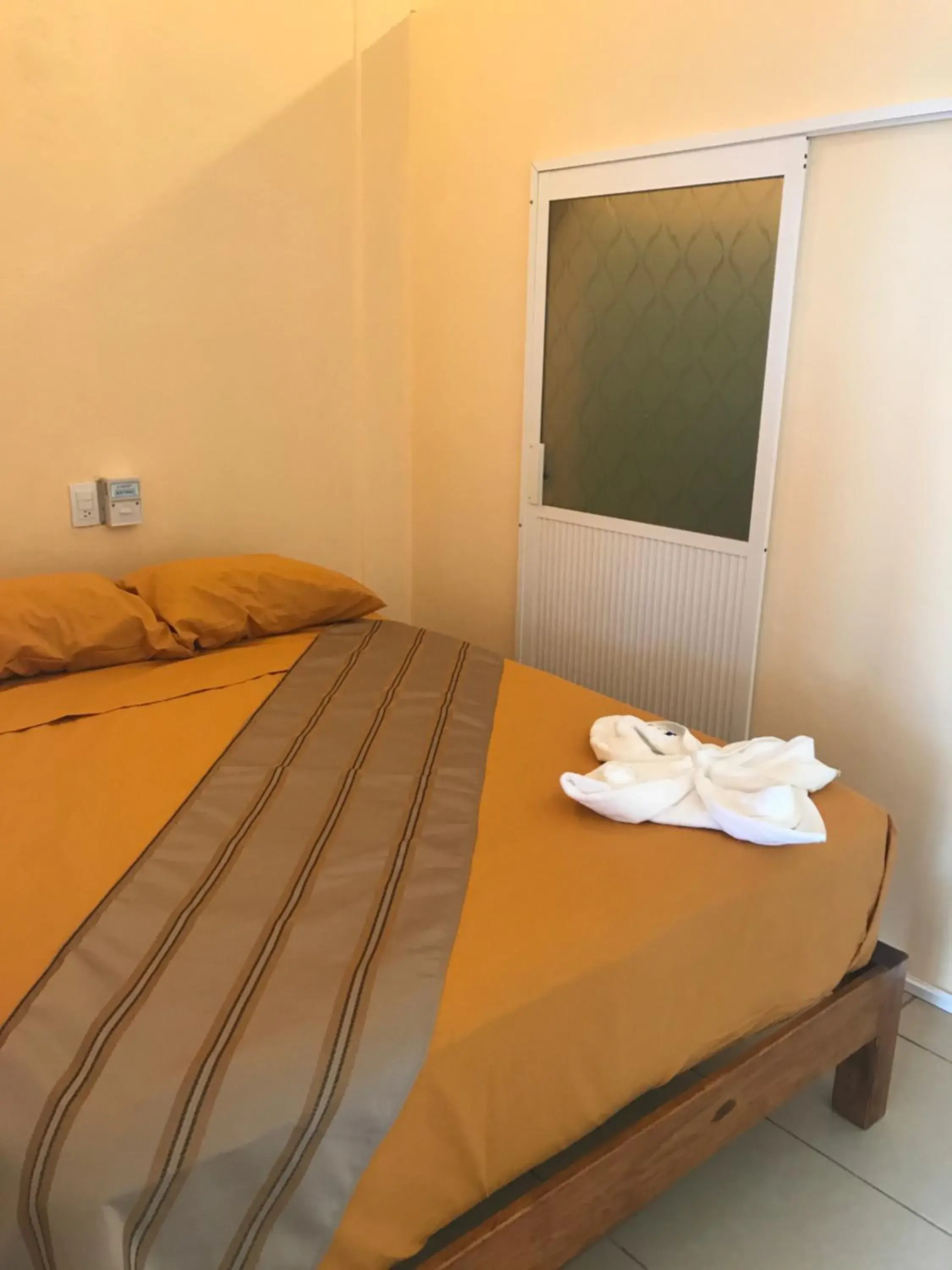 Standard Triple Room with Sea View in Hotel Punta del Sol Standard Triple Room with Sea View in Hotel Punta del Sol