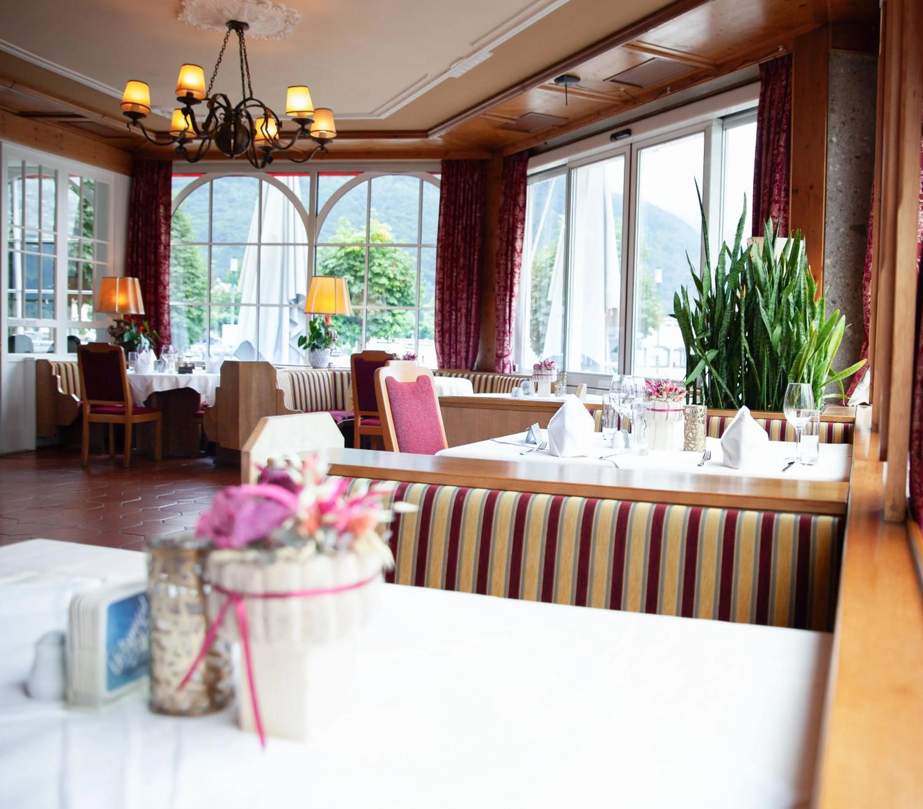 Restaurant/places to eat in Seehotel Schwan