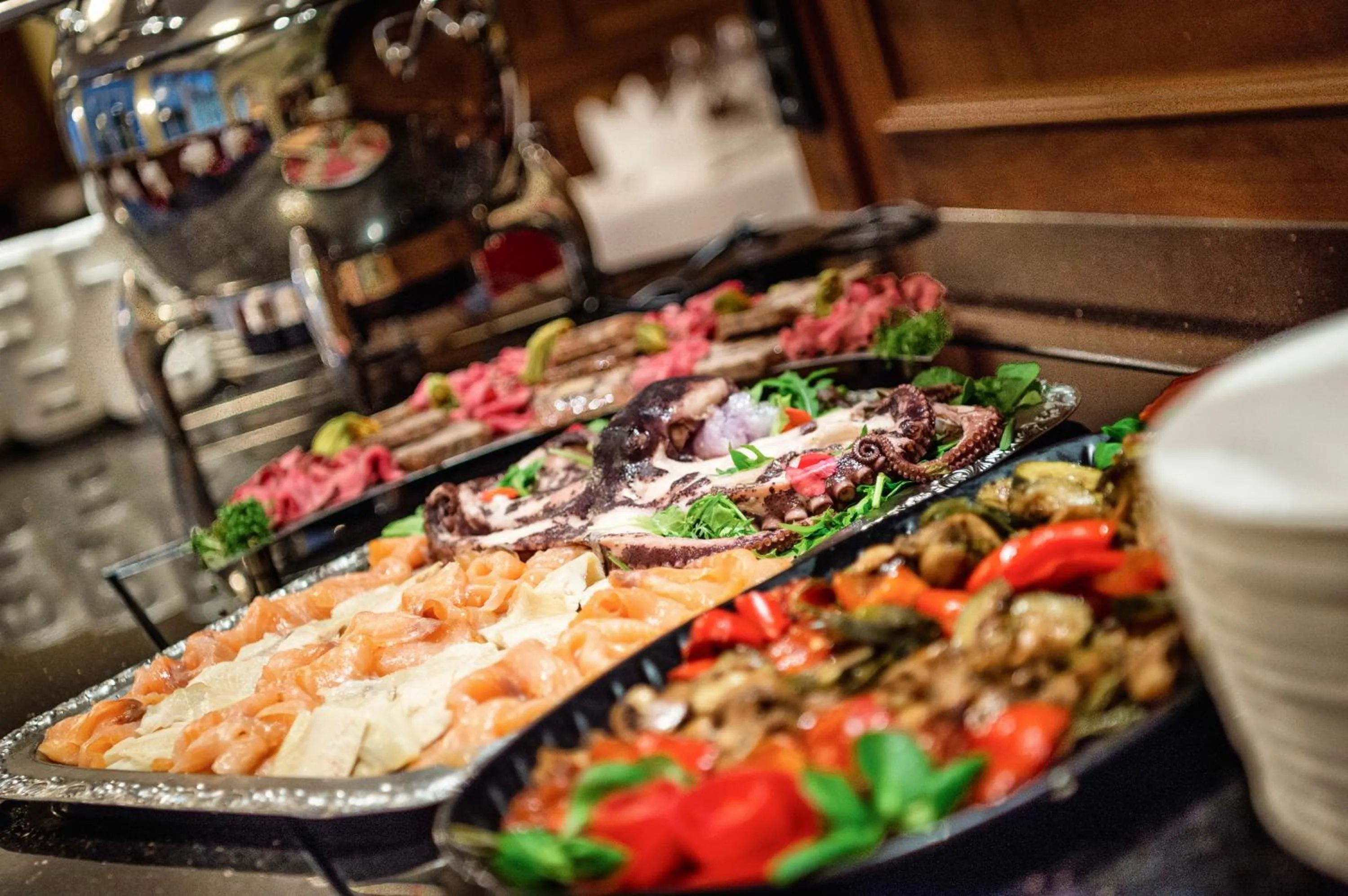 Food and drinks in Hotel Norica - Thermenhotels Gastein mit dem Bademantel direkt in die Therme