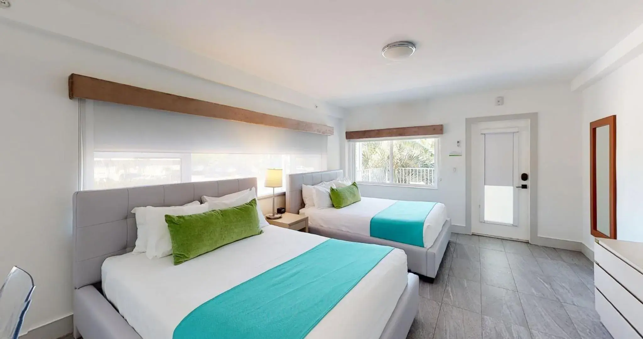 Photo of the whole room, Bed in Park Royal Miami Beach Photo of the whole room, Bed in Park Royal Miami Beach