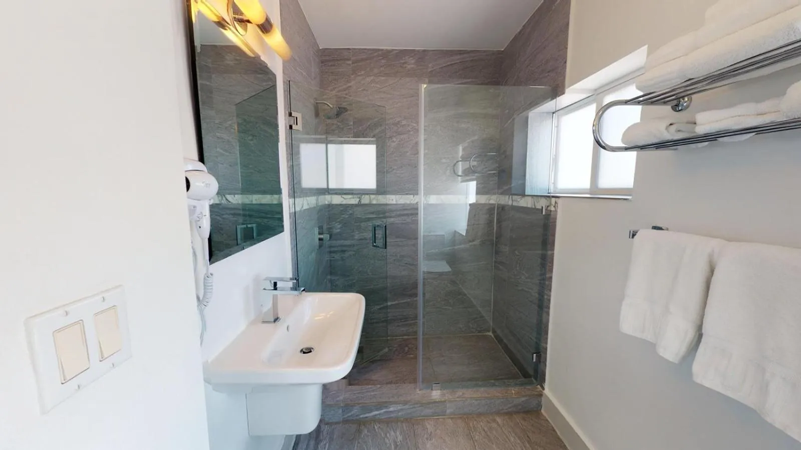 Bathroom in Park Royal Miami Beach