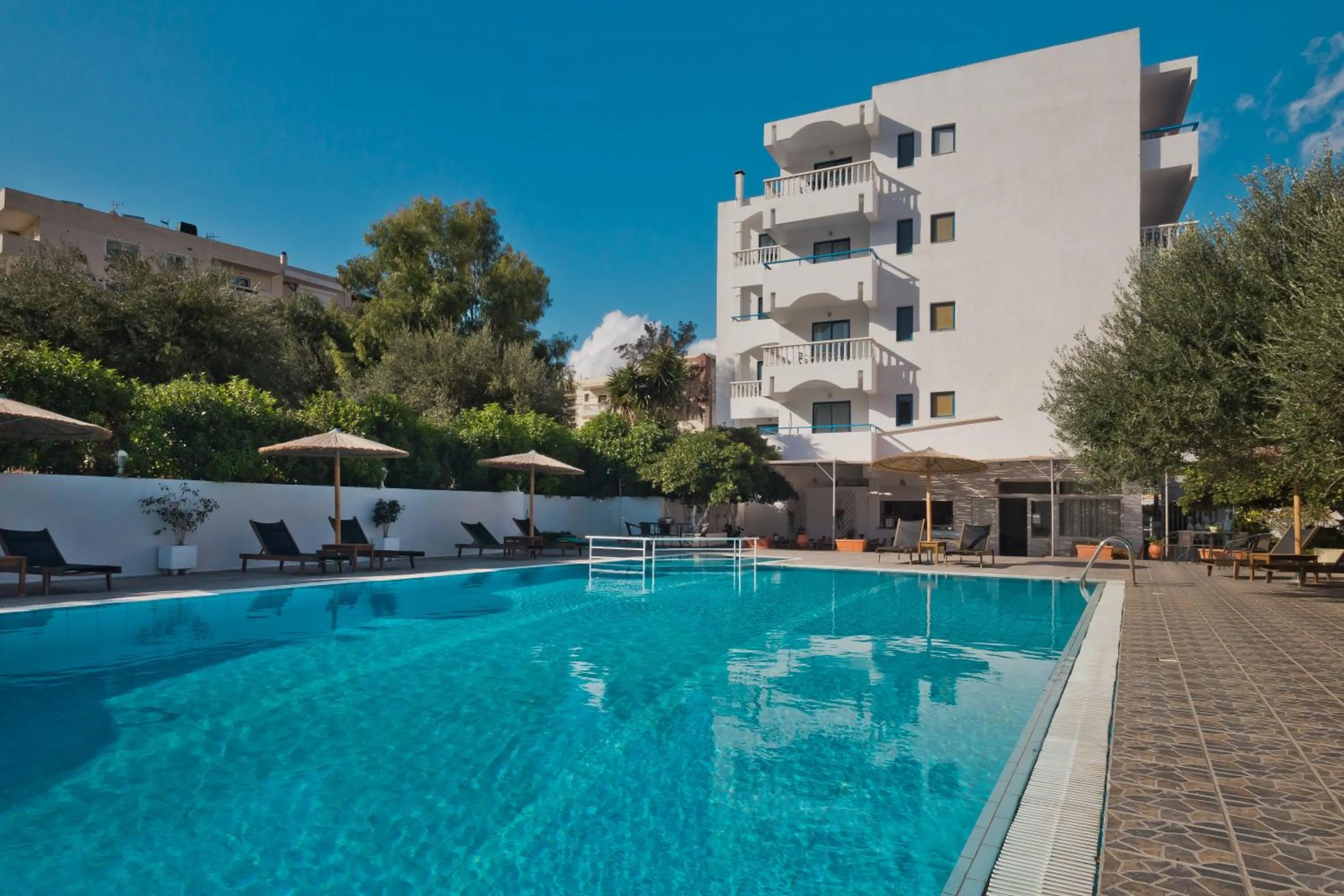 Property building in Regina Studios & Hotel