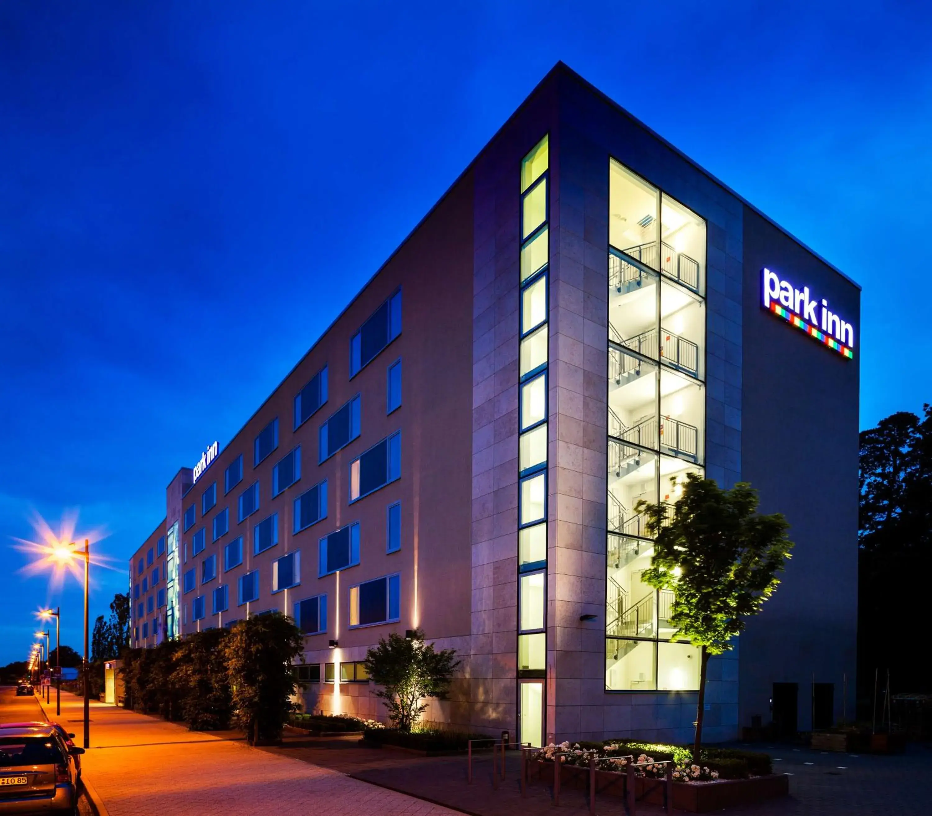 Property building in Park Inn by Radisson Frankfurt Airport Property building in Park Inn by Radisson Frankfurt Airport