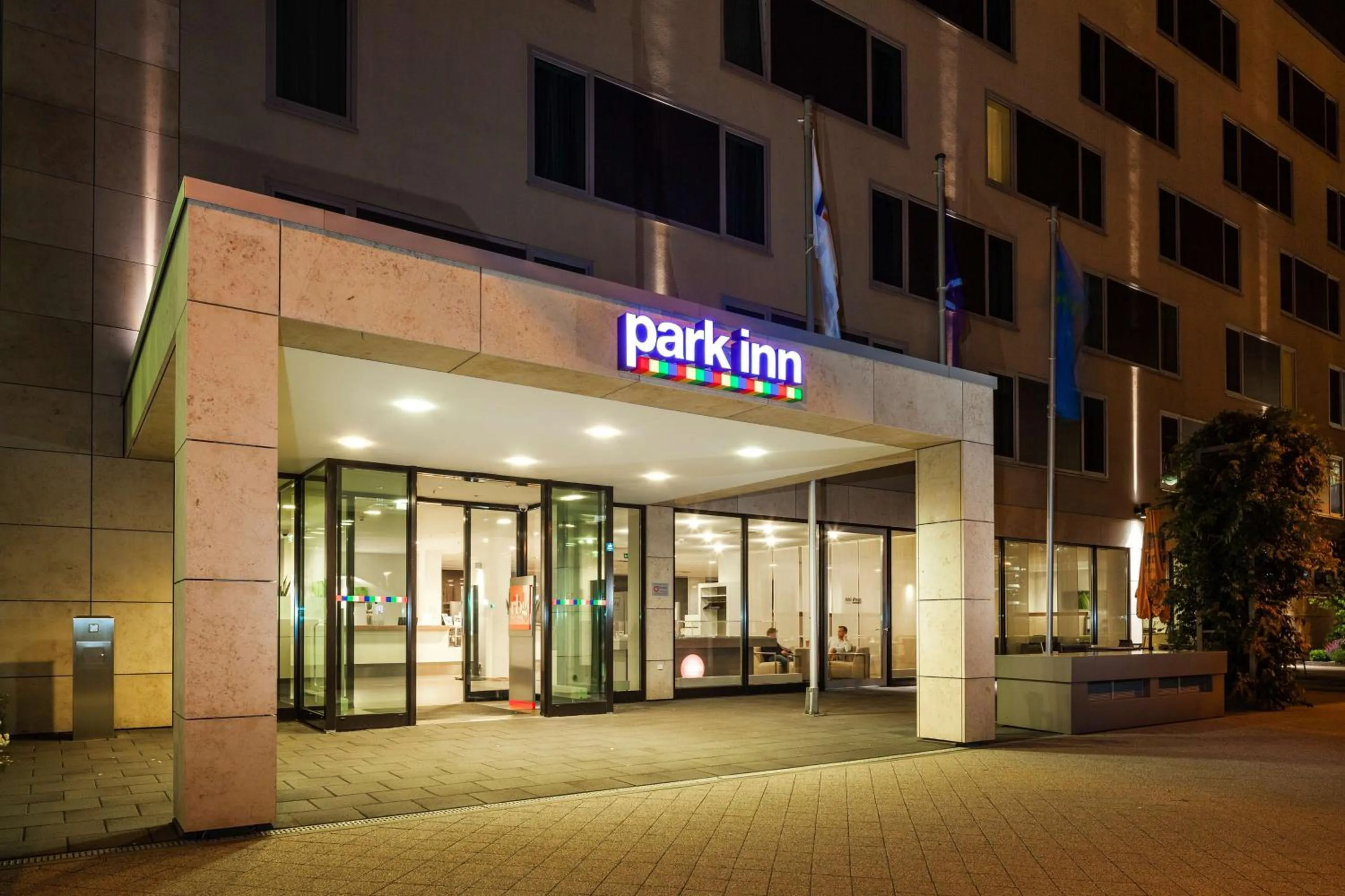 Property building in Park Inn by Radisson Frankfurt Airport