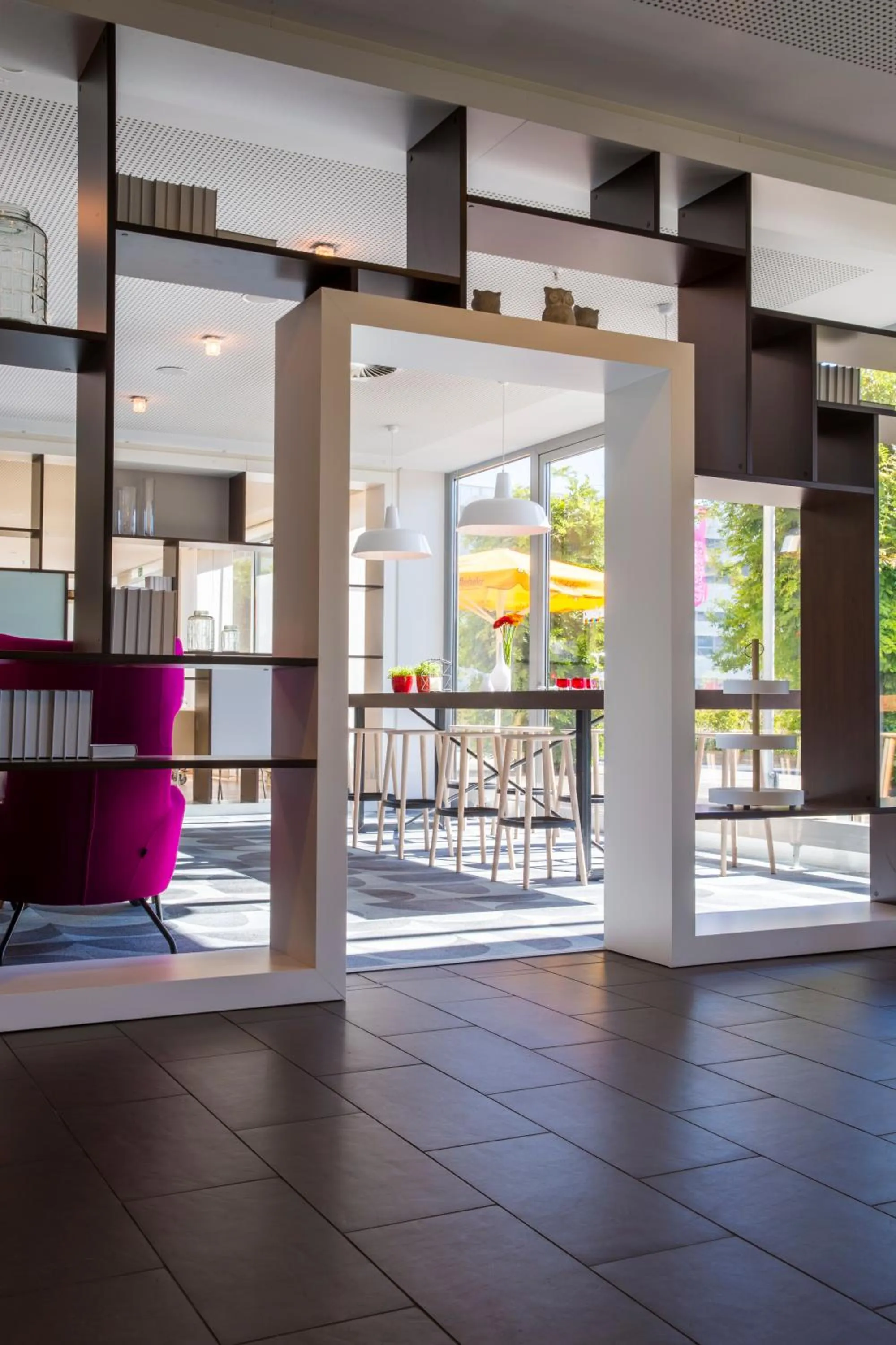 Lobby or reception in Park Inn by Radisson Frankfurt Airport