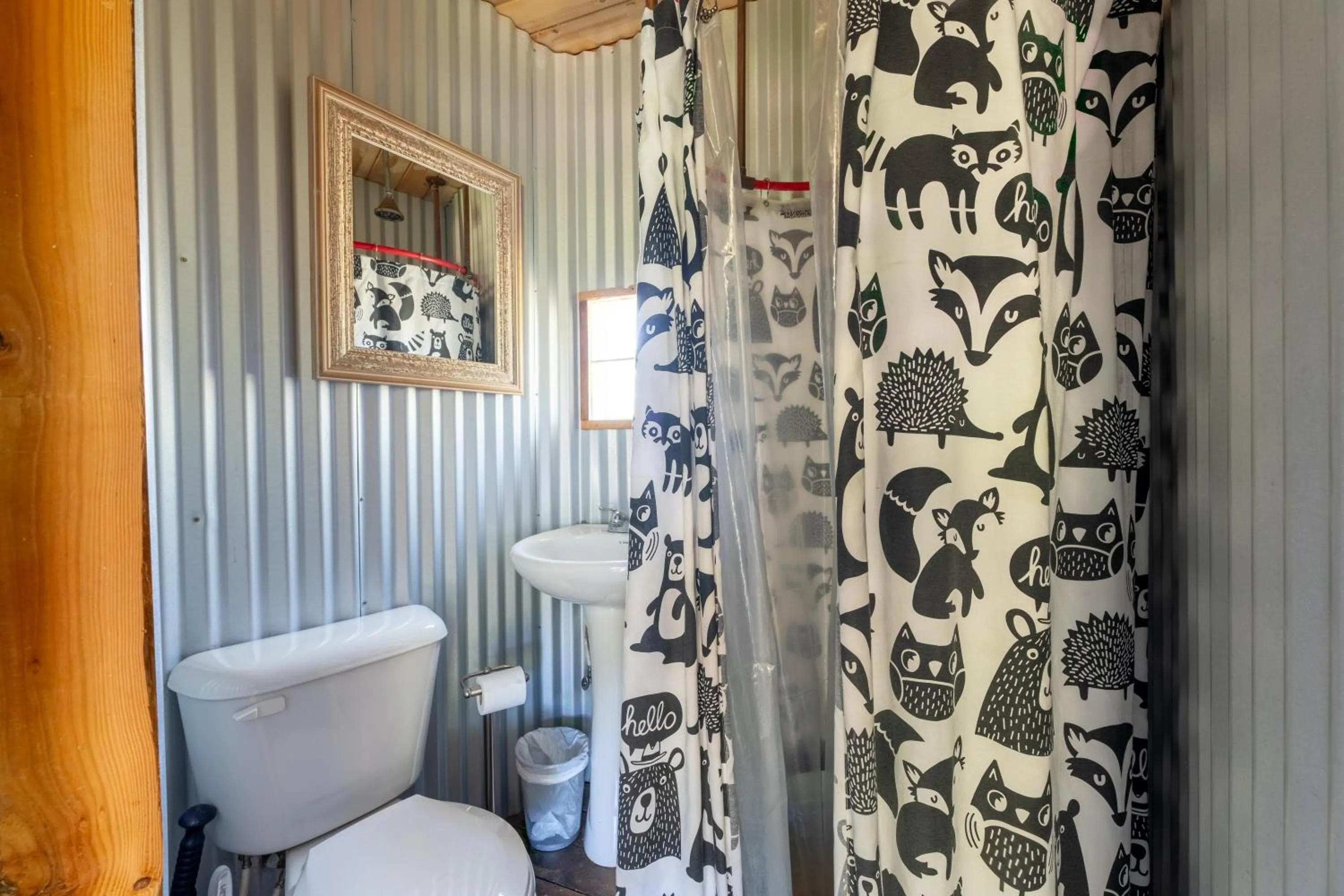 Bathroom in Hawk's Rest