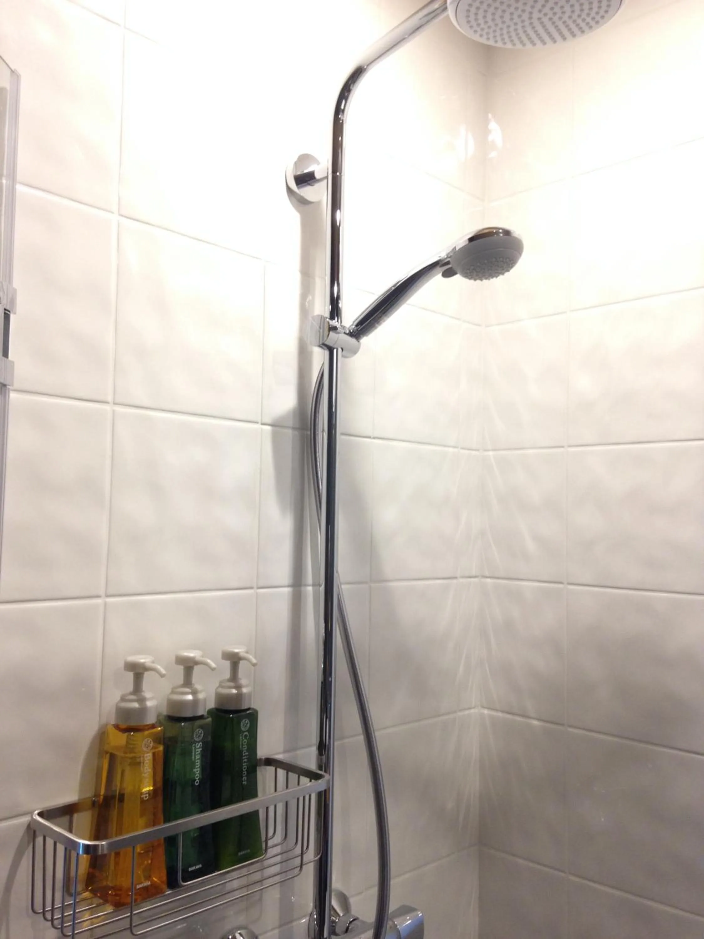 Shower in Element