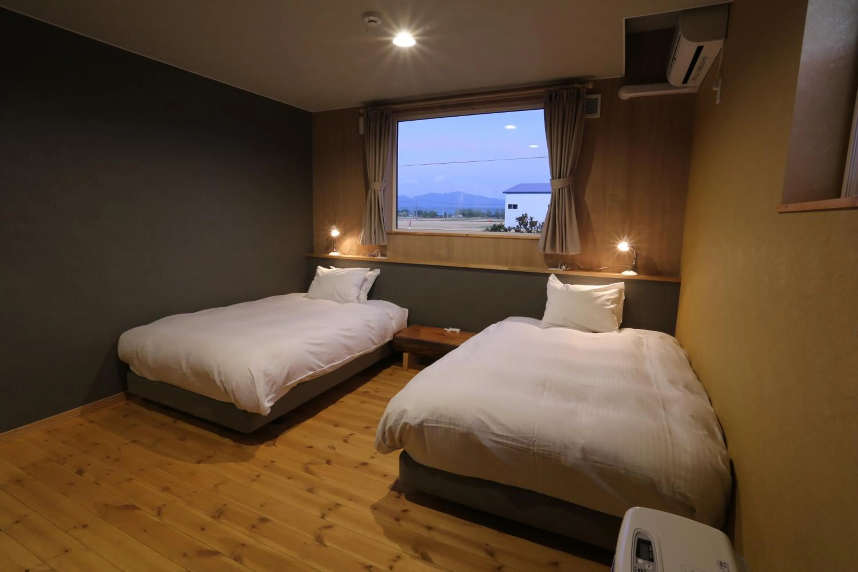 Bedroom, Bed in Element