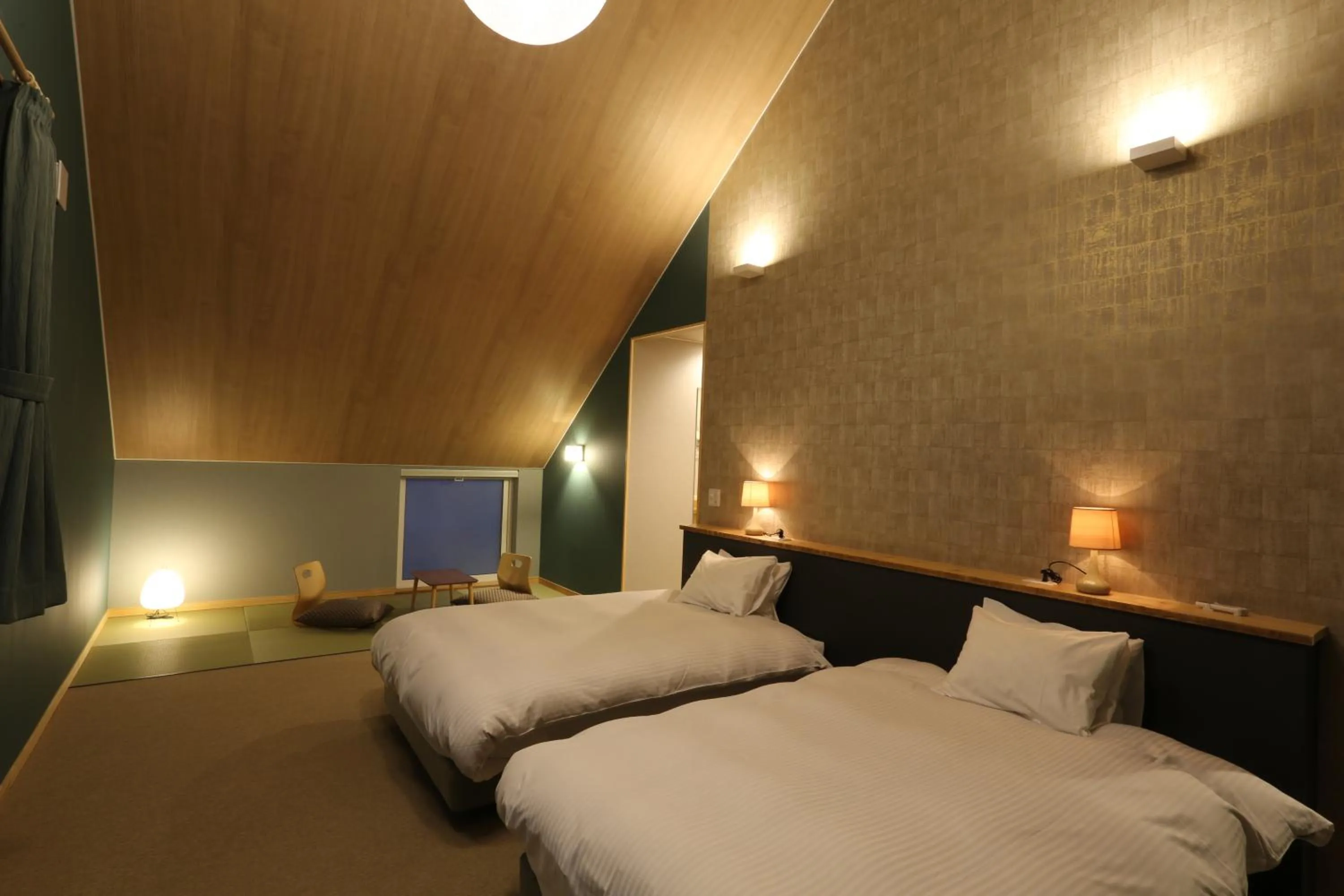 Bedroom, Bed in Element