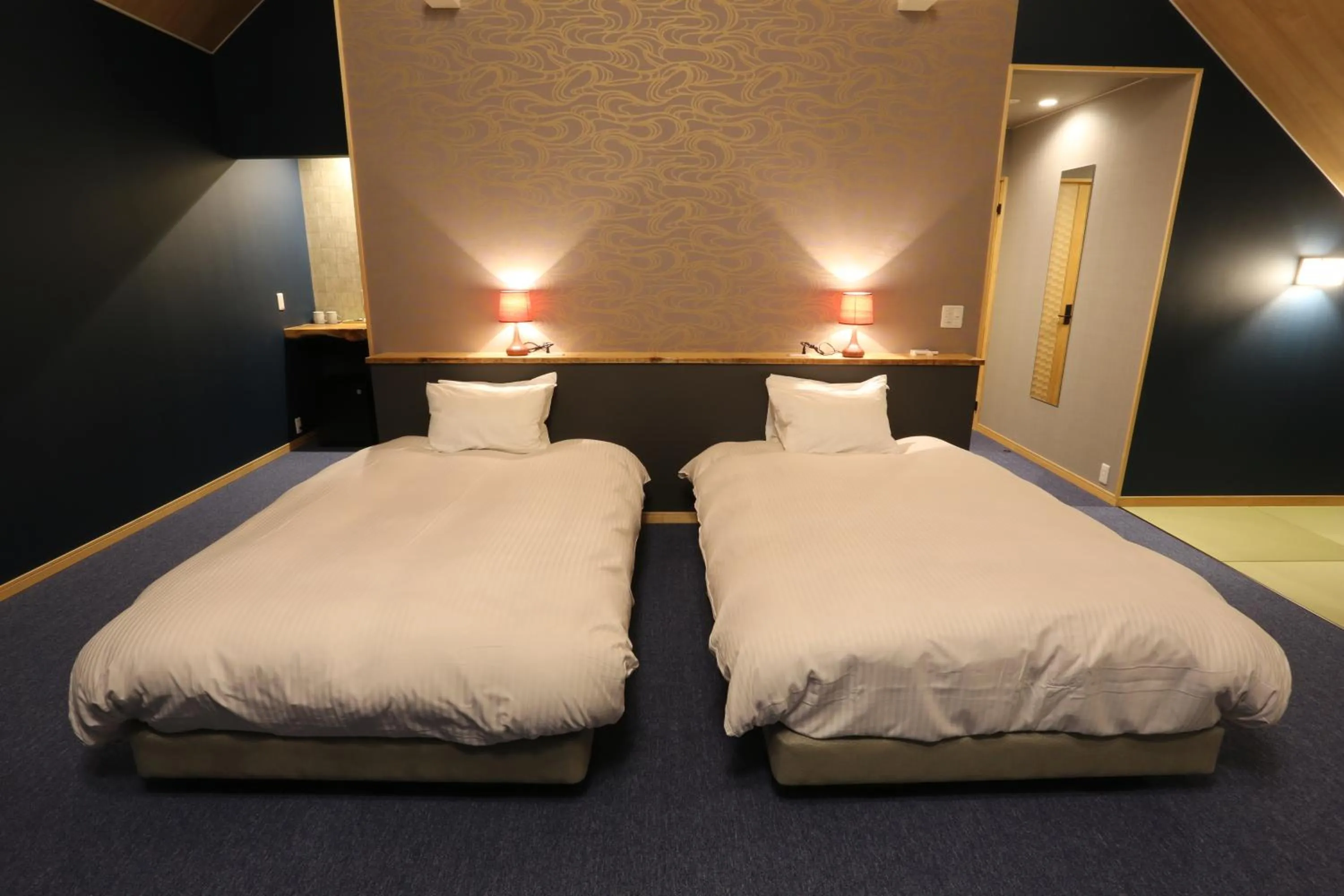 Bedroom, Bed in Element