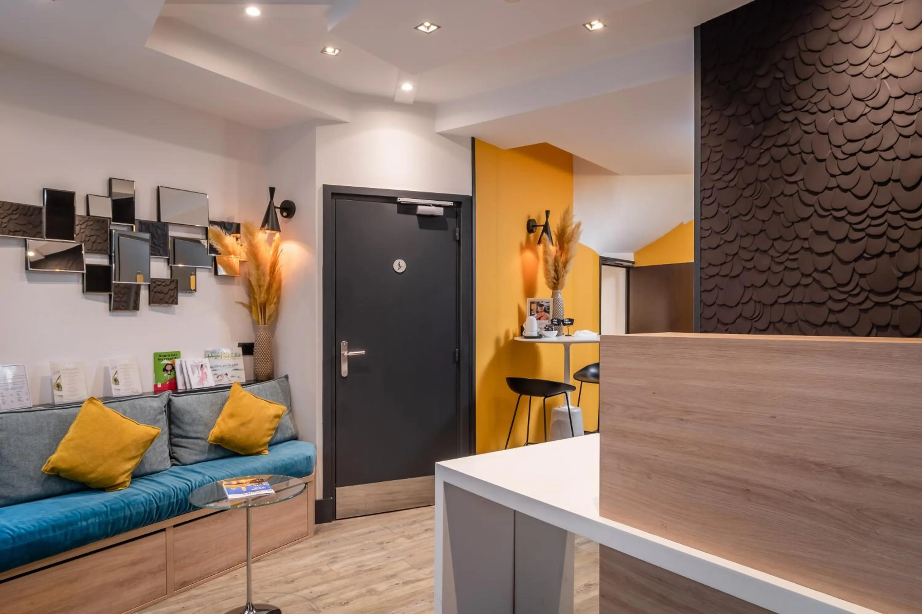 Lobby or reception in Arc De Triomphe