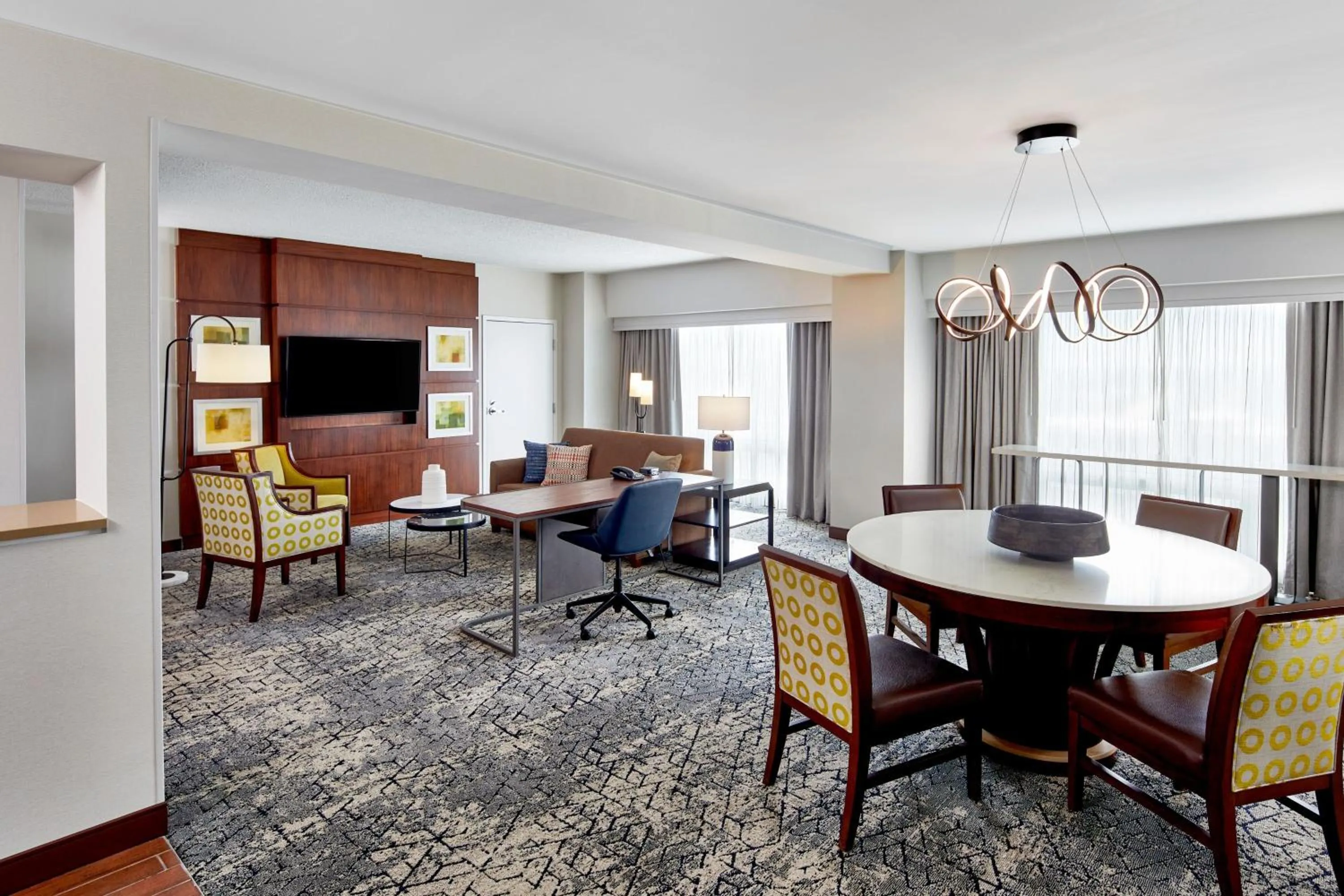 Bedroom in Sheraton Indianapolis Hotel at Keystone Crossing