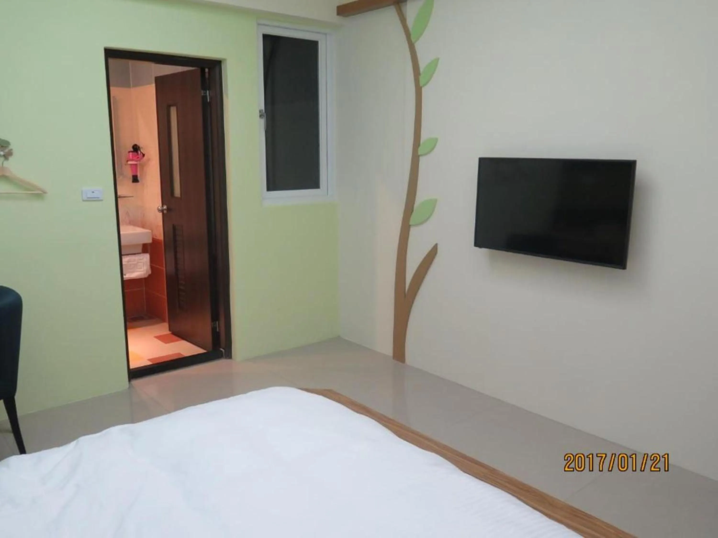 Photo of the whole room, Bed in Taitung Blue Elevator B&B