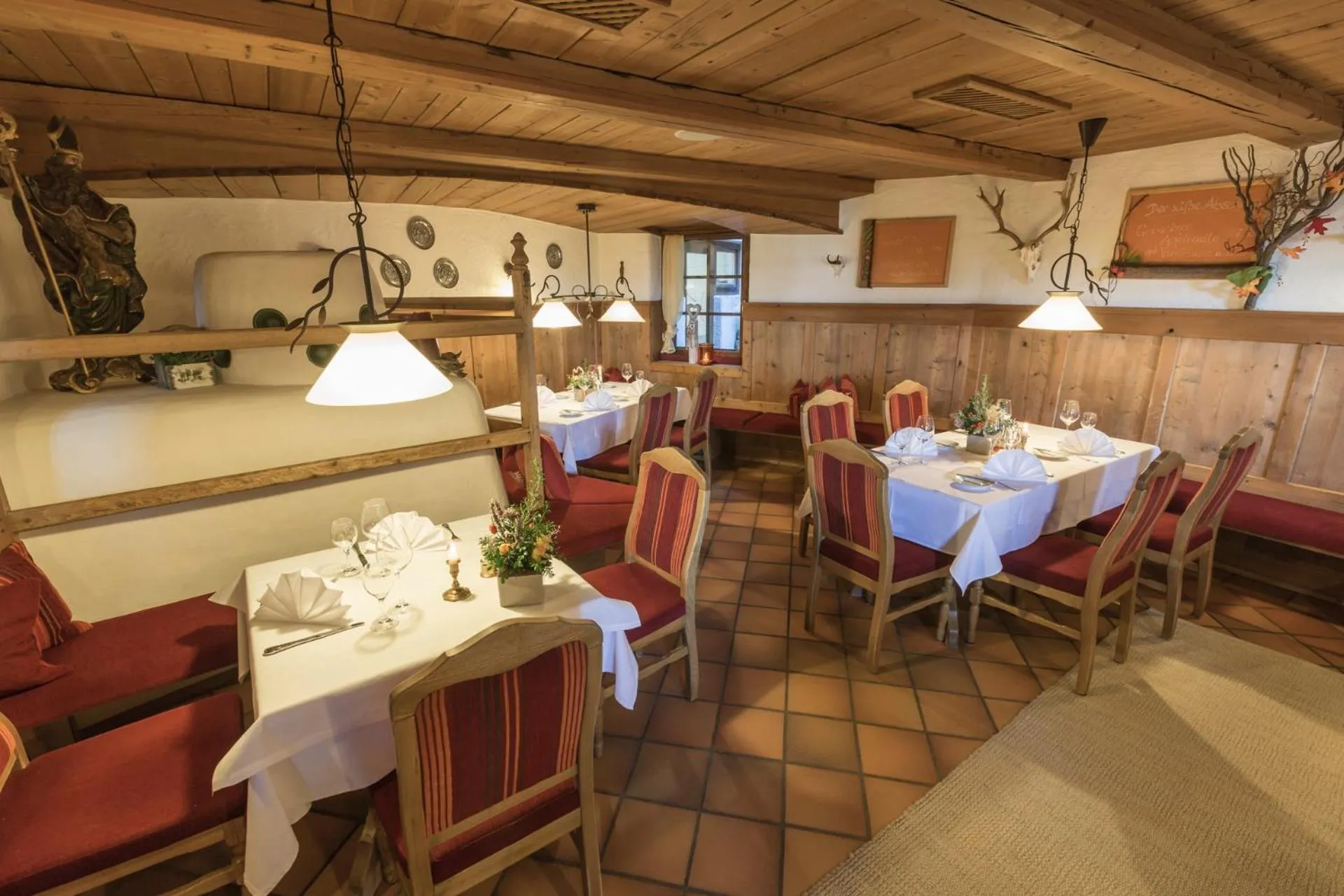 Restaurant/places to eat in s'Hoamatl Dorfkrug Appartements