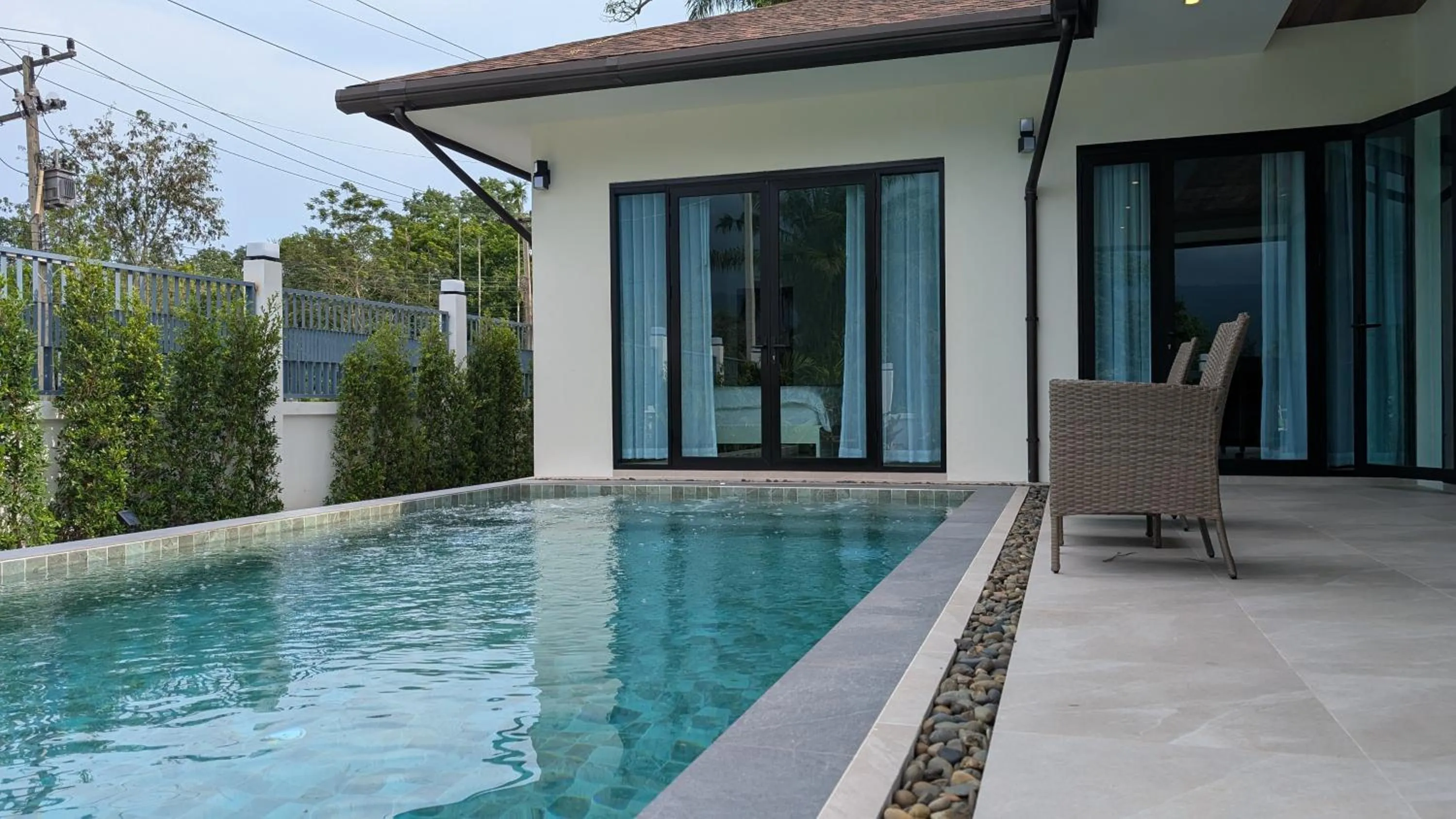 Swimming pool in Villa Panalai