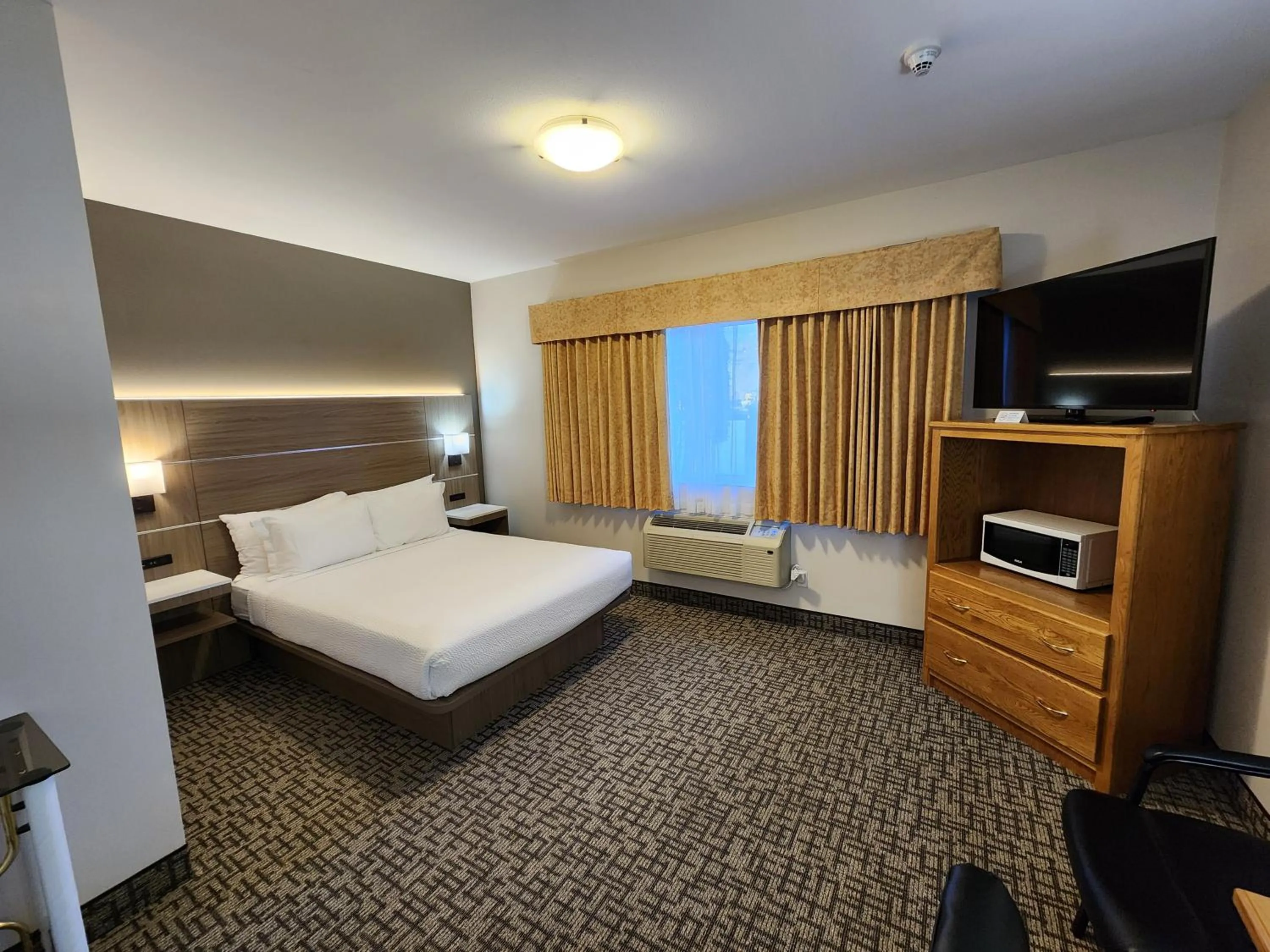 Bed in Days Inn by Wyndham Penticton Conference Centre