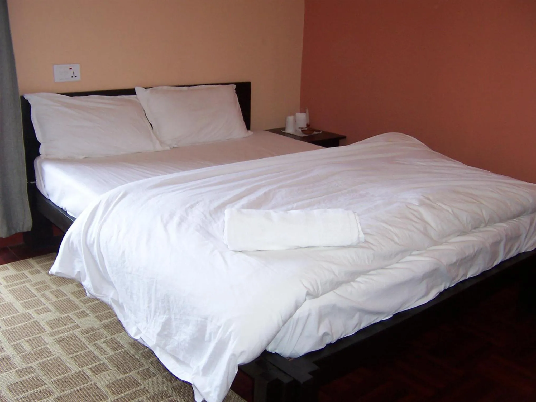 Bed in Bandipur Kaushi Inn