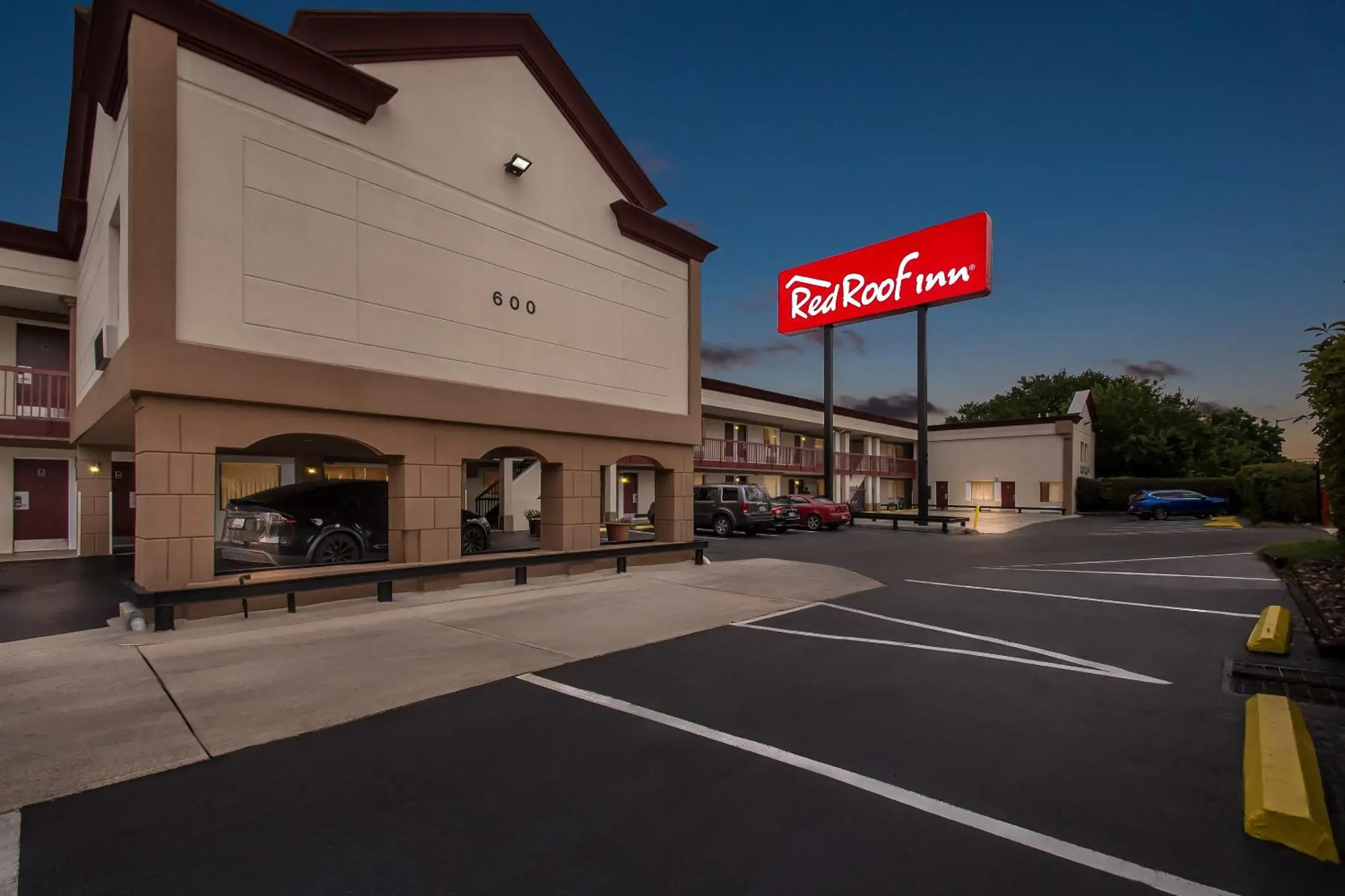 Facade/entrance in Red Roof Inn Washington, DC Facade/entrance in Red Roof Inn Washington, DC