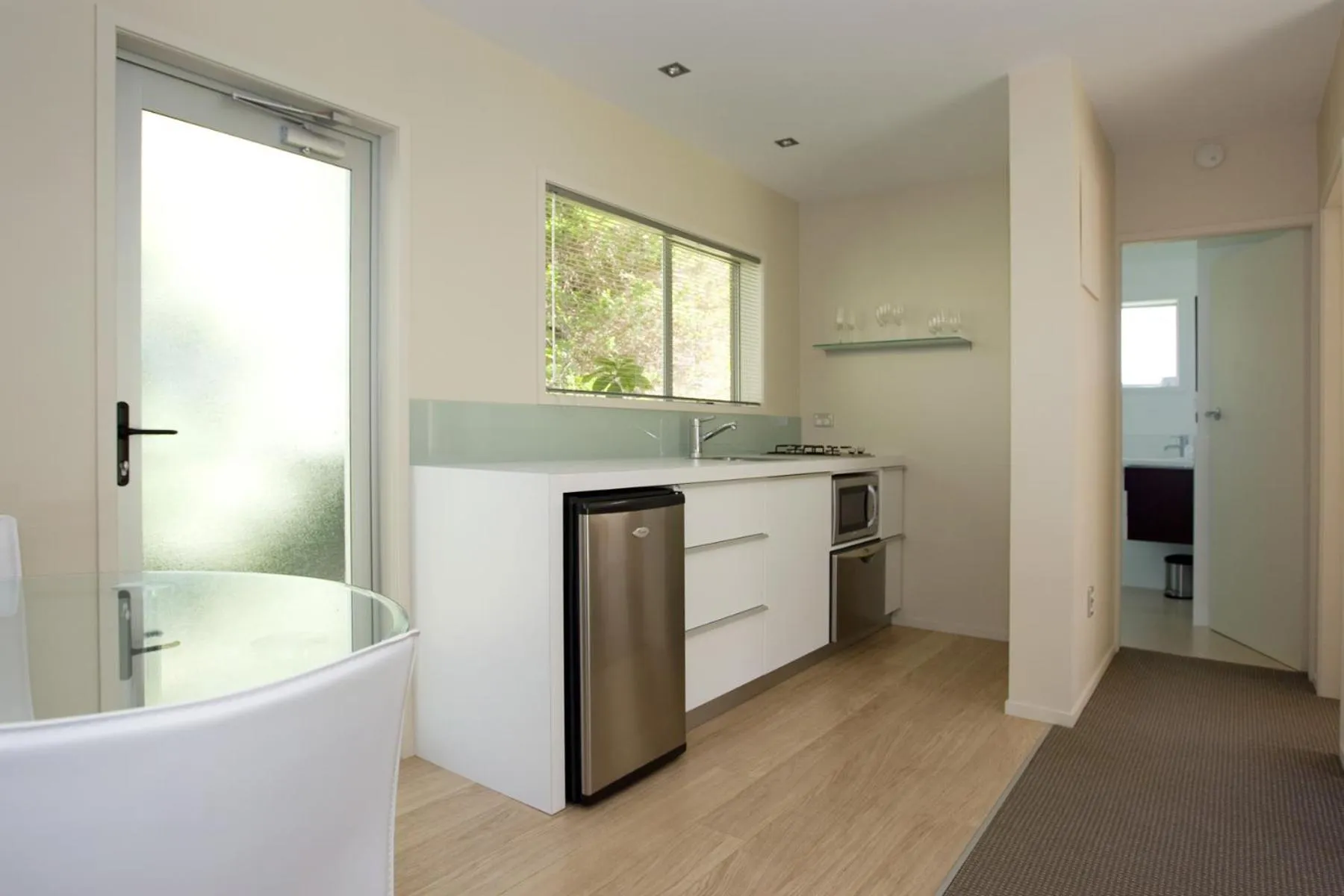 Kitchen or kitchenette, Bathroom in Ratanui Villas