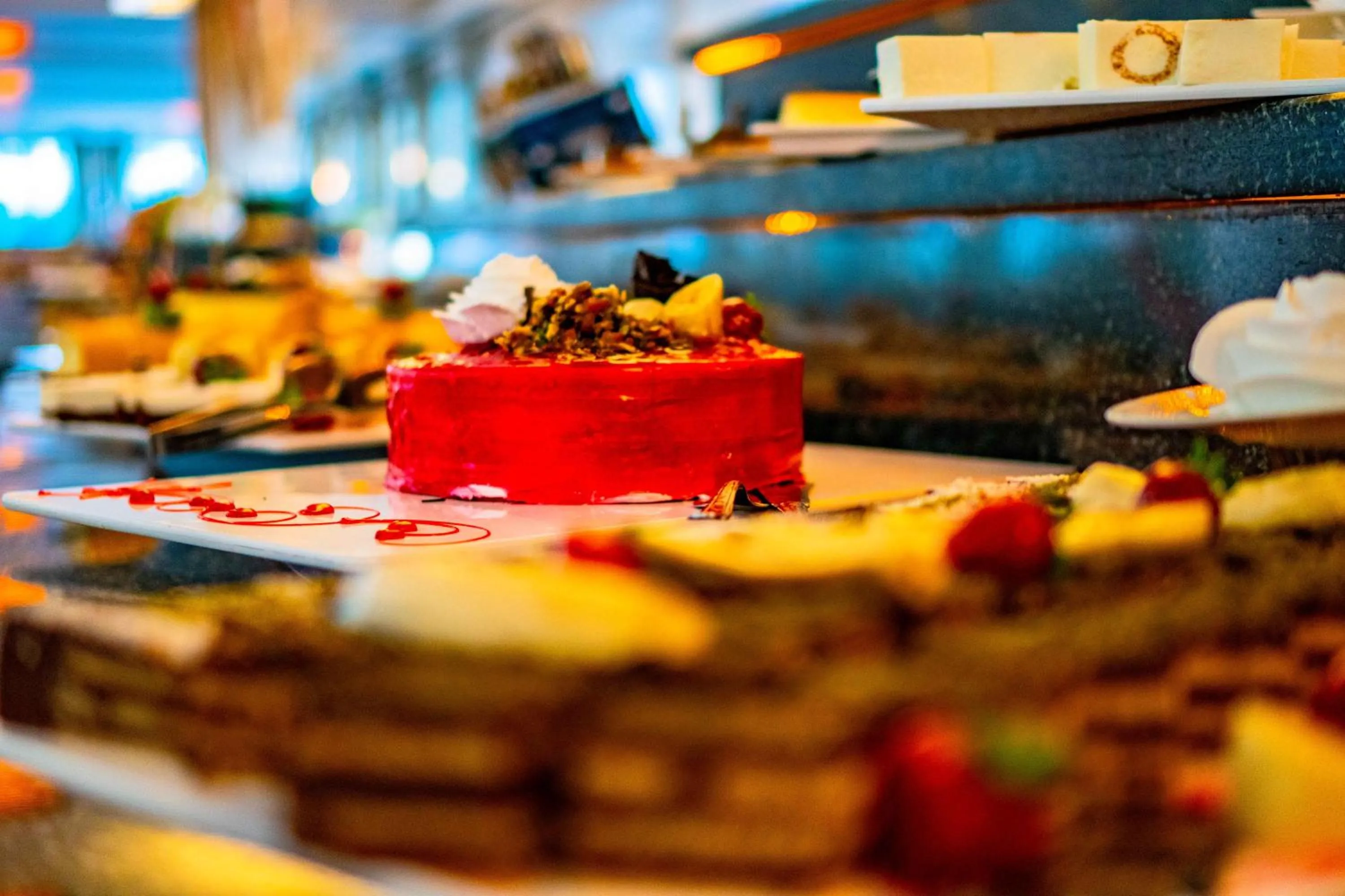 Food and drinks in Royal Atlantis Spa & Resort