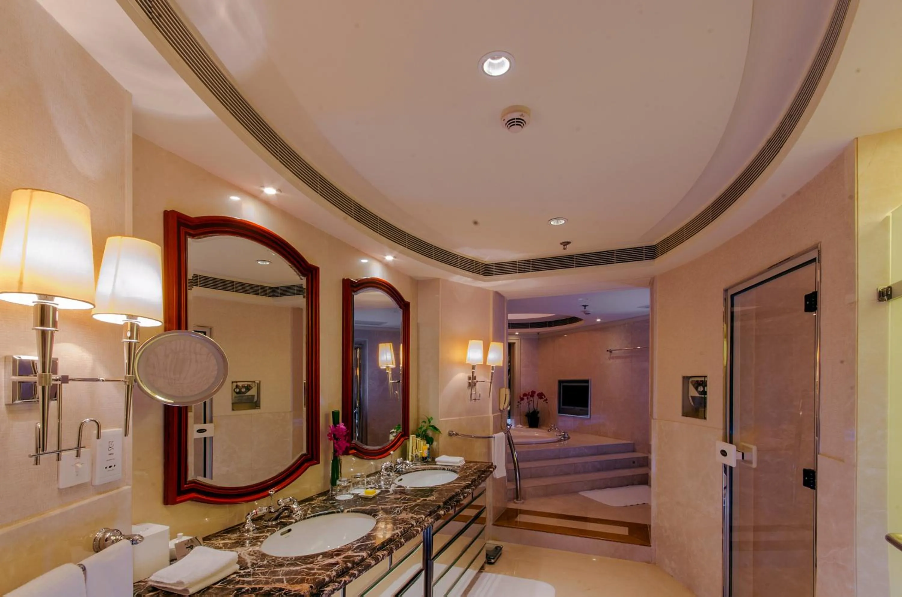 Bathroom in Shangri-La Fuzhou